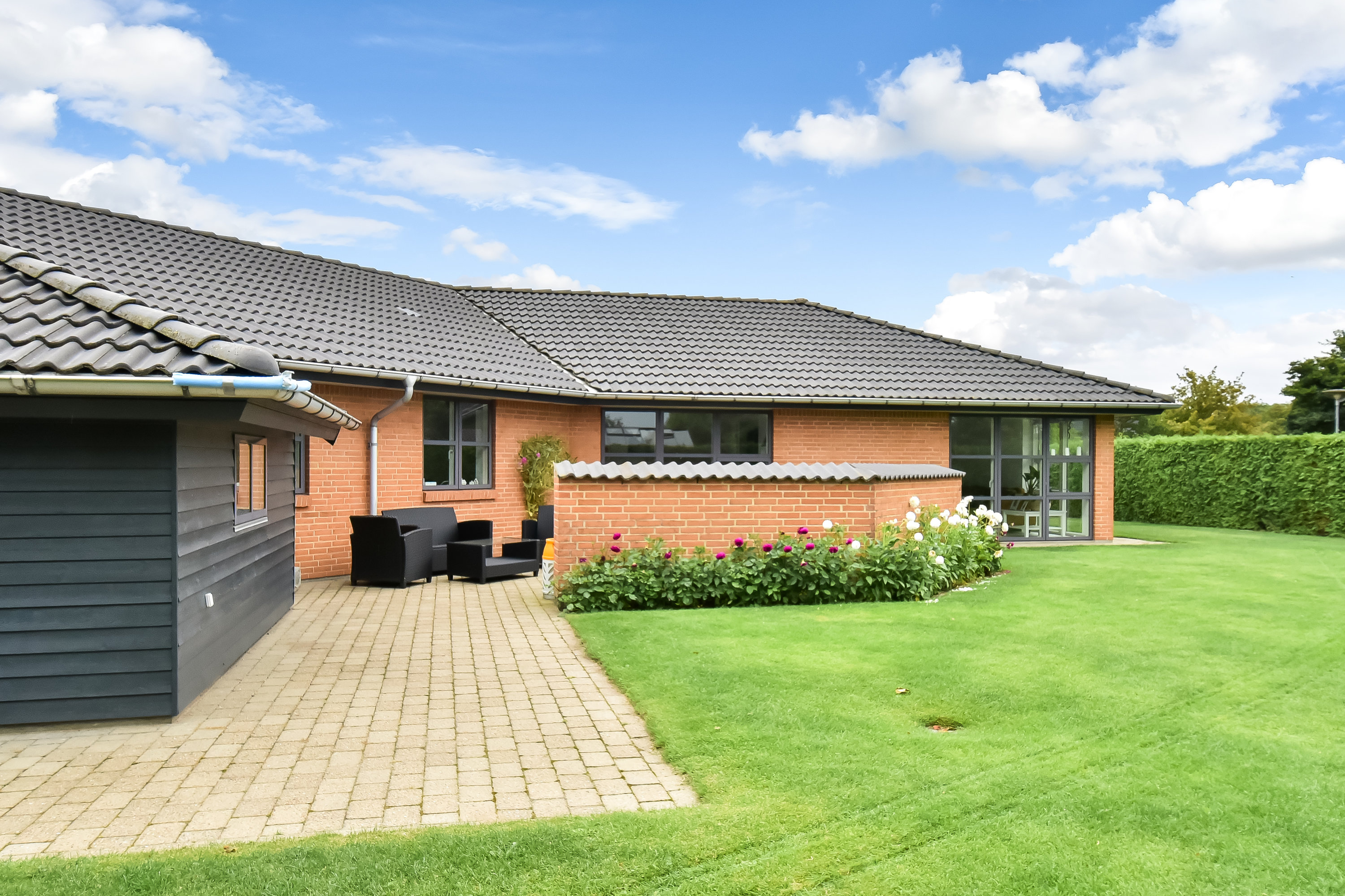 Fremhævet ejendommen billede i fuldskærmstilstand. Billede af Søvænget 65, 7451 Sunds