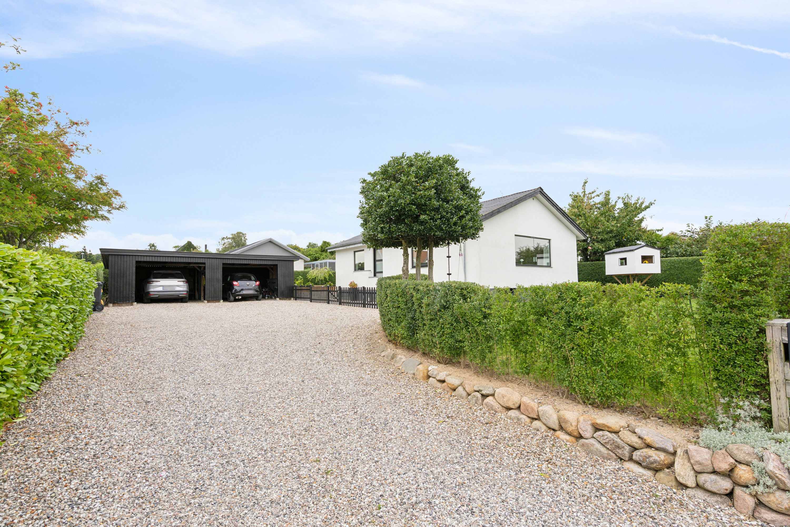 Fremhævet set fra vejen billede i fuldskærmstilstand. Billede af Rantzausmindevej 122, 5700 Svendborg