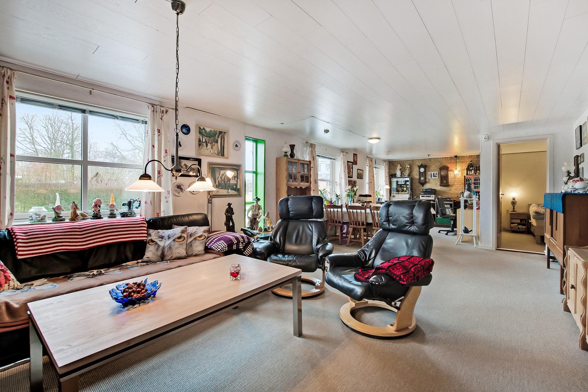 Fremhævet stue billede i fuldskærmstilstand. Billede af Tukærvej 2, Hjorthede, 8850 Bjerringbro