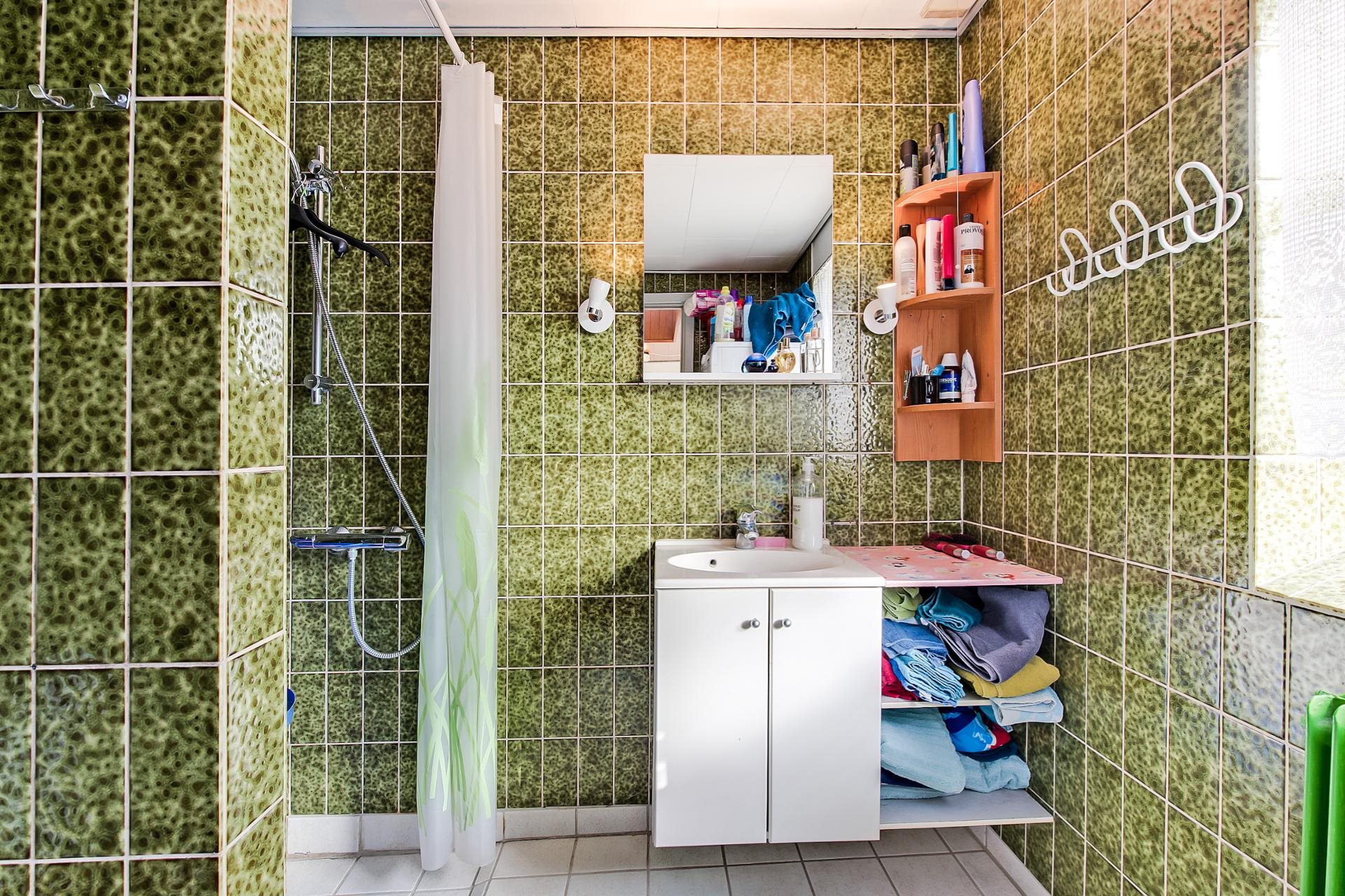 Fremhævet badeværelse billede i fuldskærmstilstand. Billede af Tukærvej 2, Hjorthede, 8850 Bjerringbro