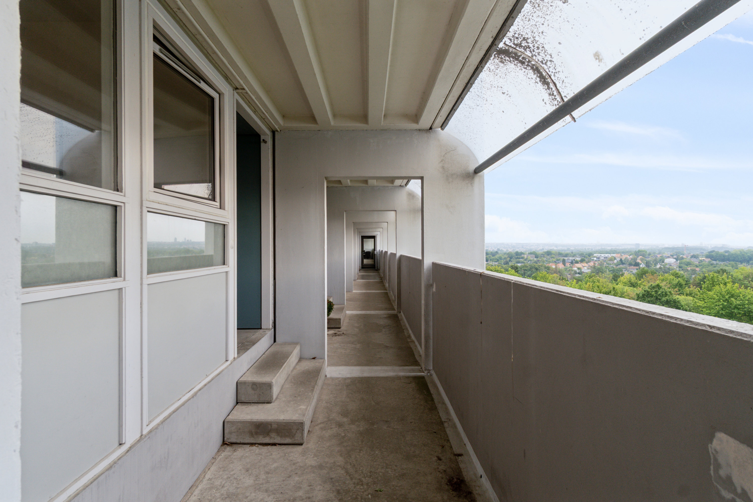 Fremhævet svalegang billede i fuldskærmstilstand. Billede af Grøfthøjparken 165, 5. 48., 8260 Viby J