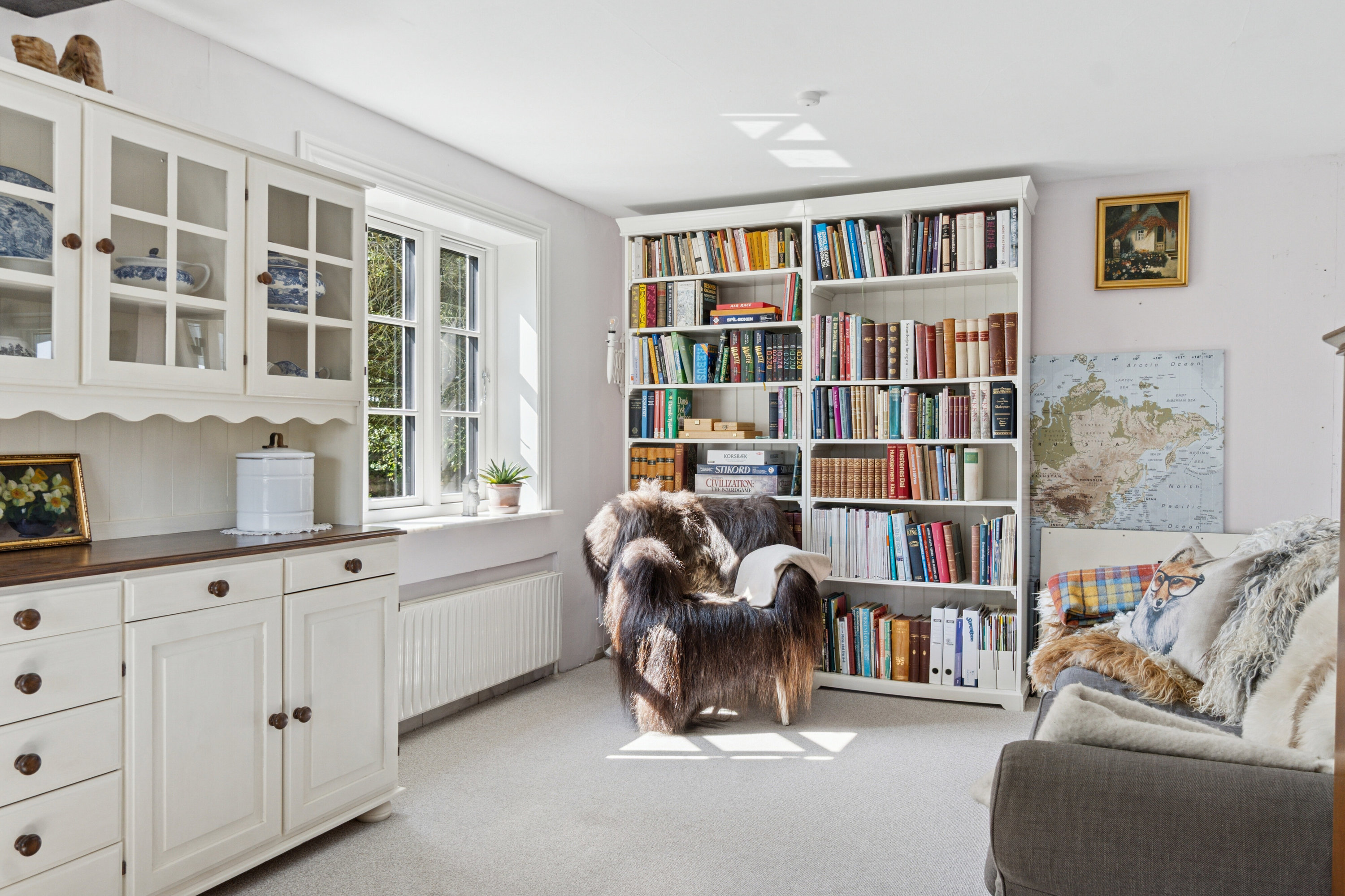 Fremhævet stue billede i fuldskærmstilstand. Billede af Fugleholmvej 4, Hejninge, 4200 Slagelse