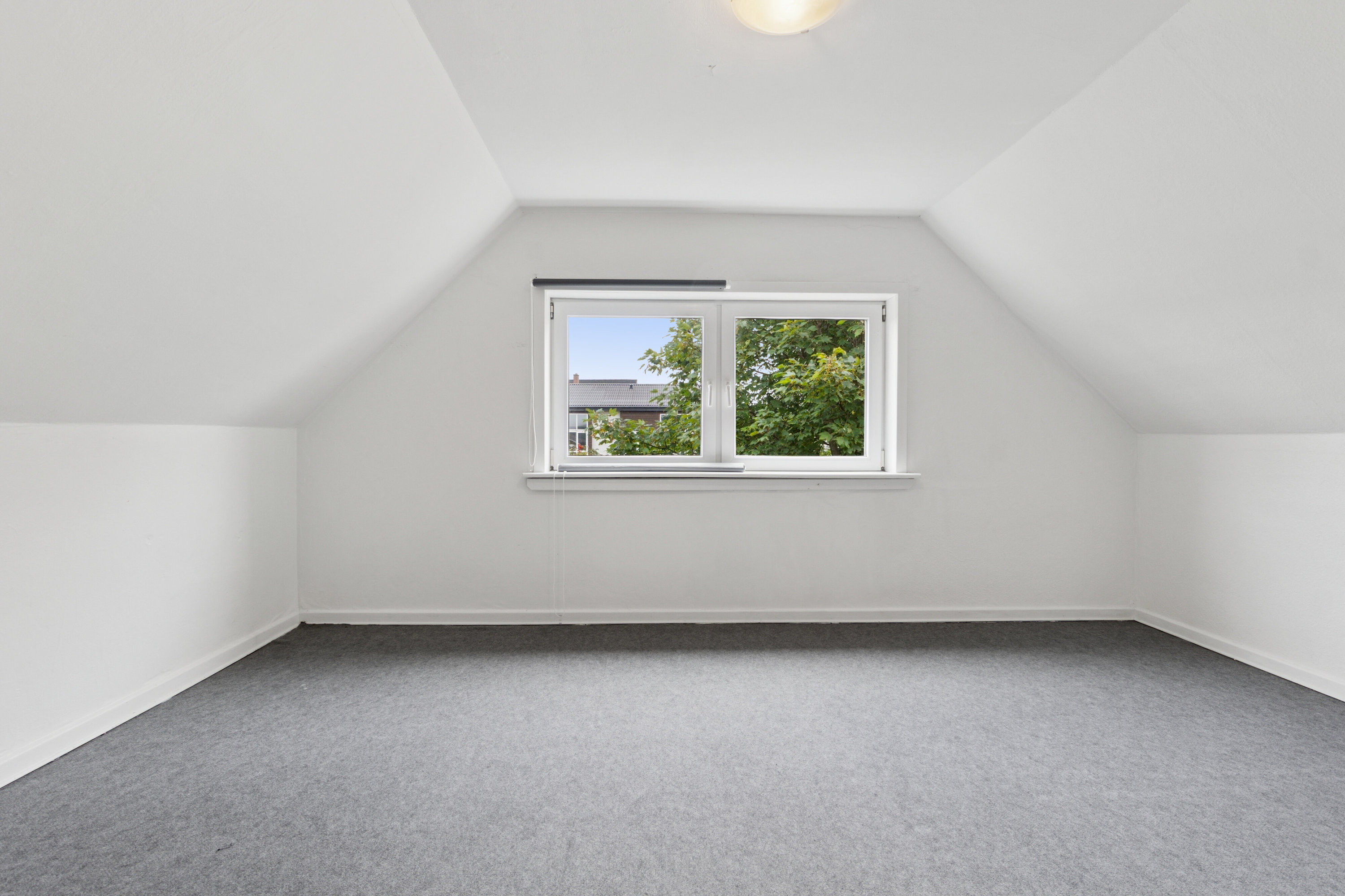 Fremhævet værelse billede i fuldskærmstilstand. Billede af Sønder Alle 37, 7760 Hurup Thy