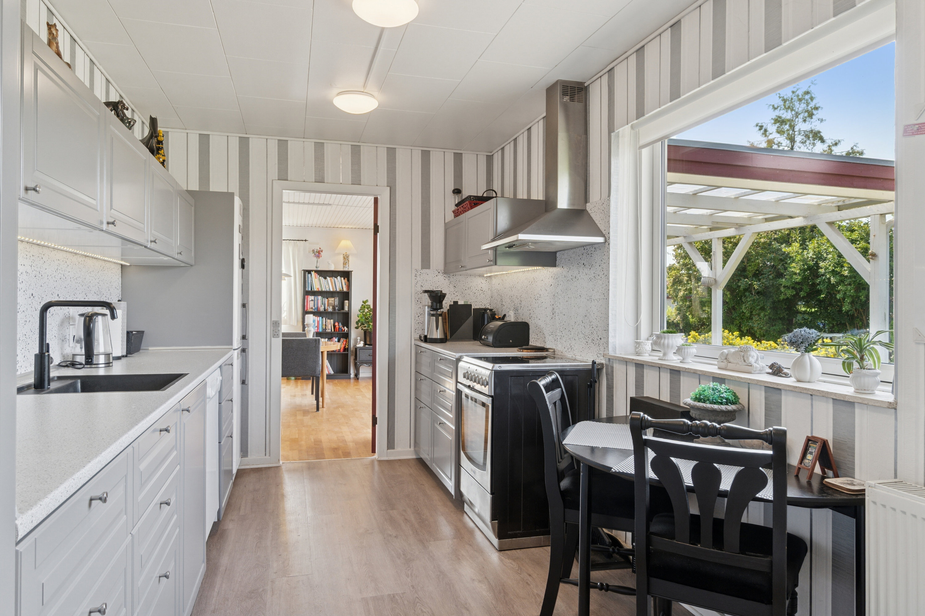 Fremhævet køkken billede i fuldskærmstilstand. Billede af Mejsevænget 5, 4700 Næstved