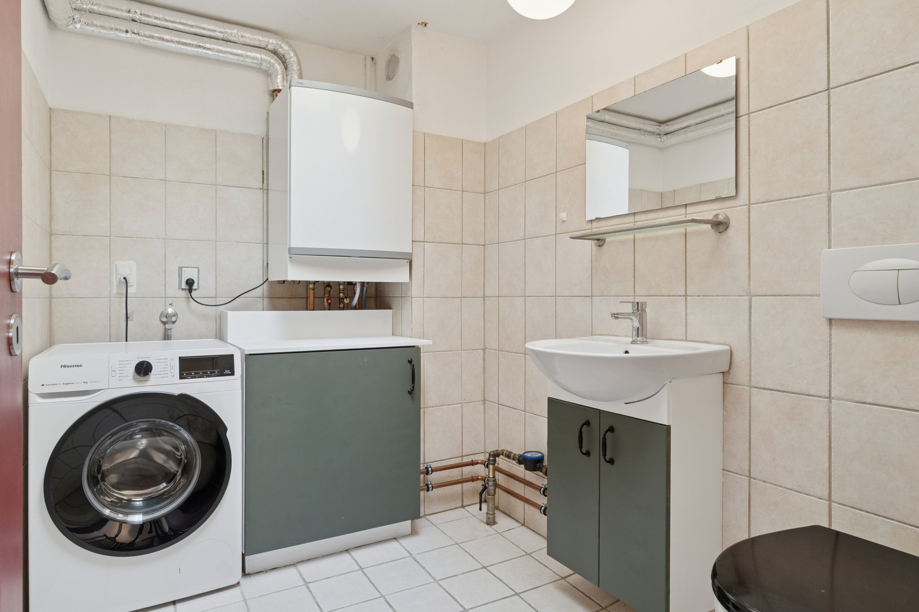 Fremhævet bryggers/toilet billede i fuldskærmstilstand. Billede af Mejsevænget 5, 4700 Næstved