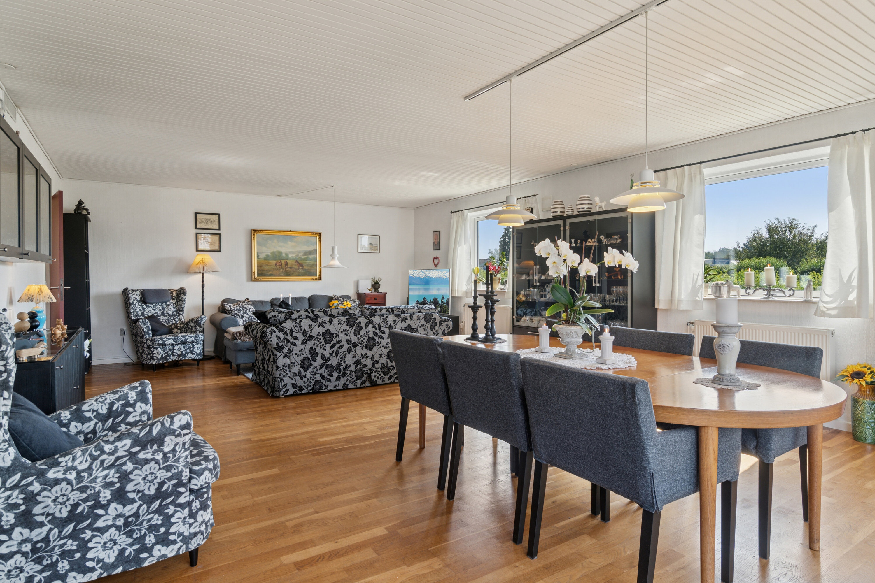 Fremhævet stue billede i fuldskærmstilstand. Billede af Mejsevænget 5, 4700 Næstved