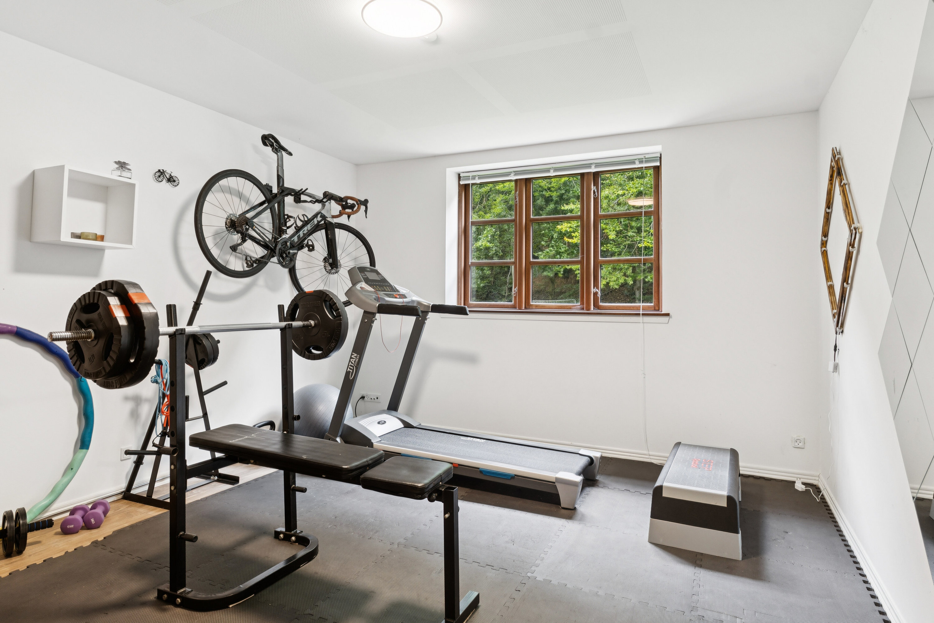 Fremhævet motionsrum / disp. rum billede i fuldskærmstilstand. Billede af Elsagervej 40, 9800 Hjørring