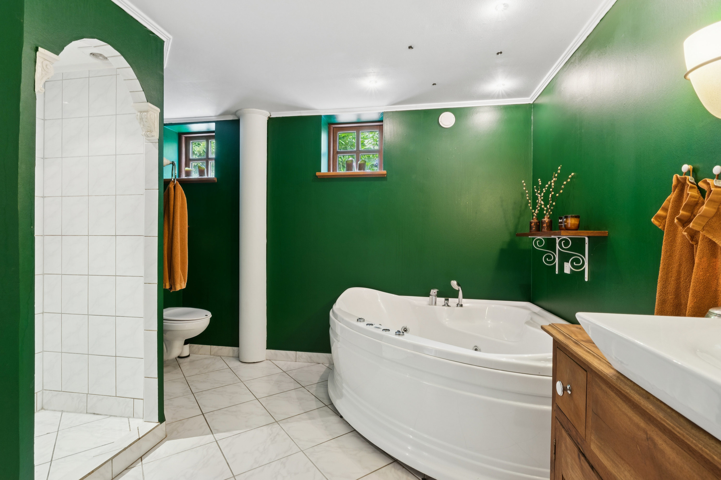 Fremhævet badeværelse billede i fuldskærmstilstand. Billede af Elsagervej 40, 9800 Hjørring