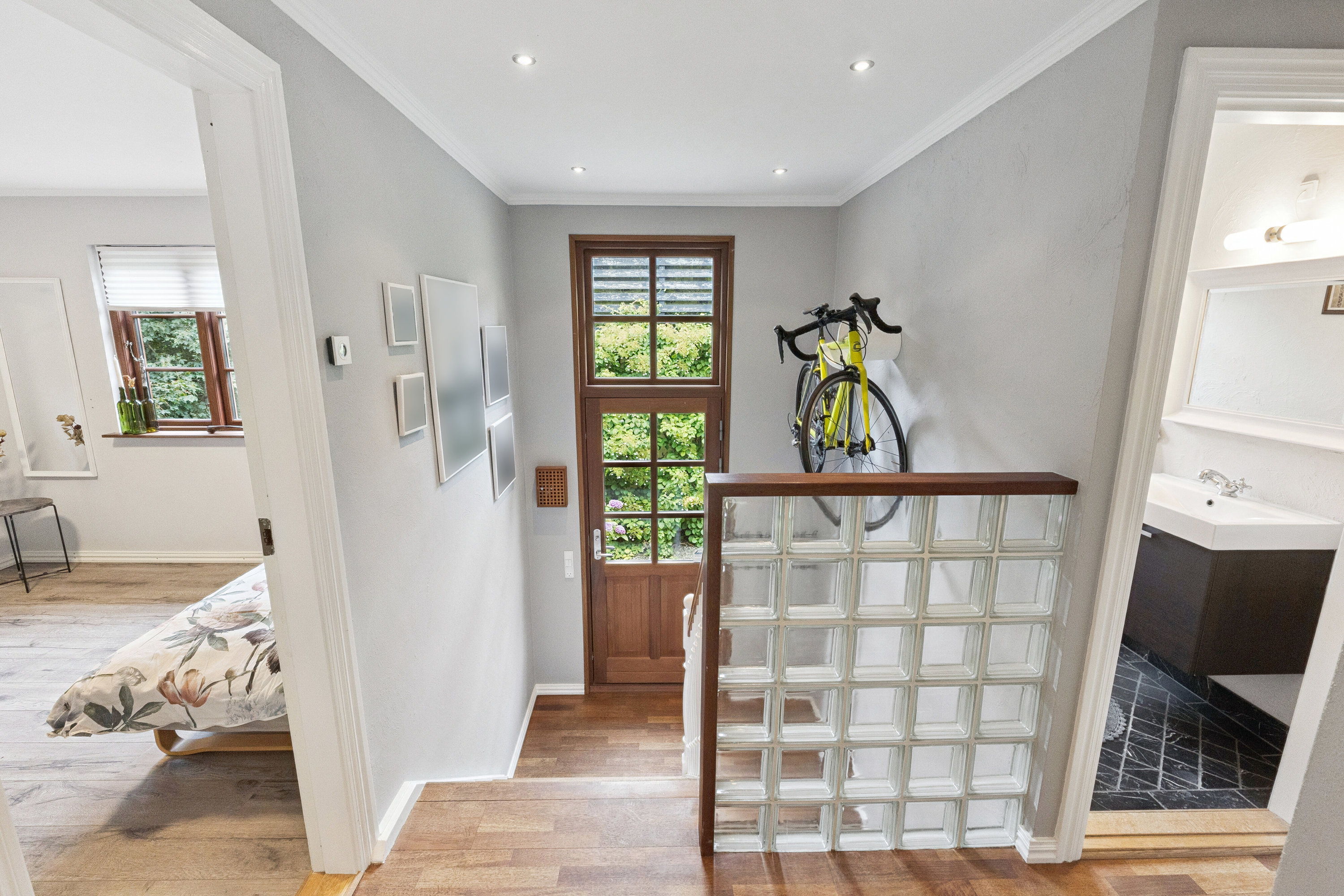 Fremhævet entre billede i fuldskærmstilstand. Billede af Elsagervej 40, 9800 Hjørring