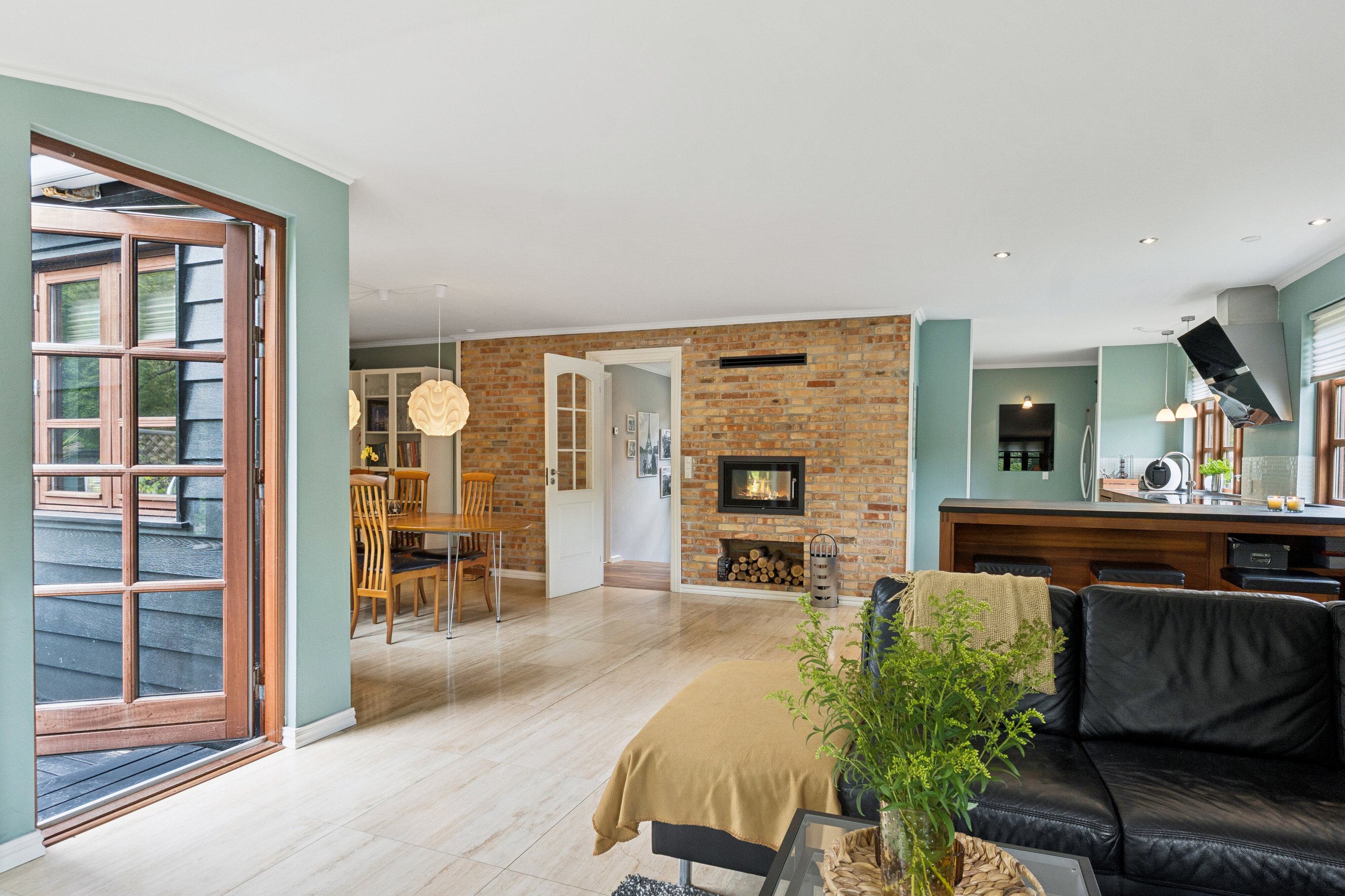 Fremhævet stue billede i fuldskærmstilstand. Billede af Elsagervej 40, 9800 Hjørring