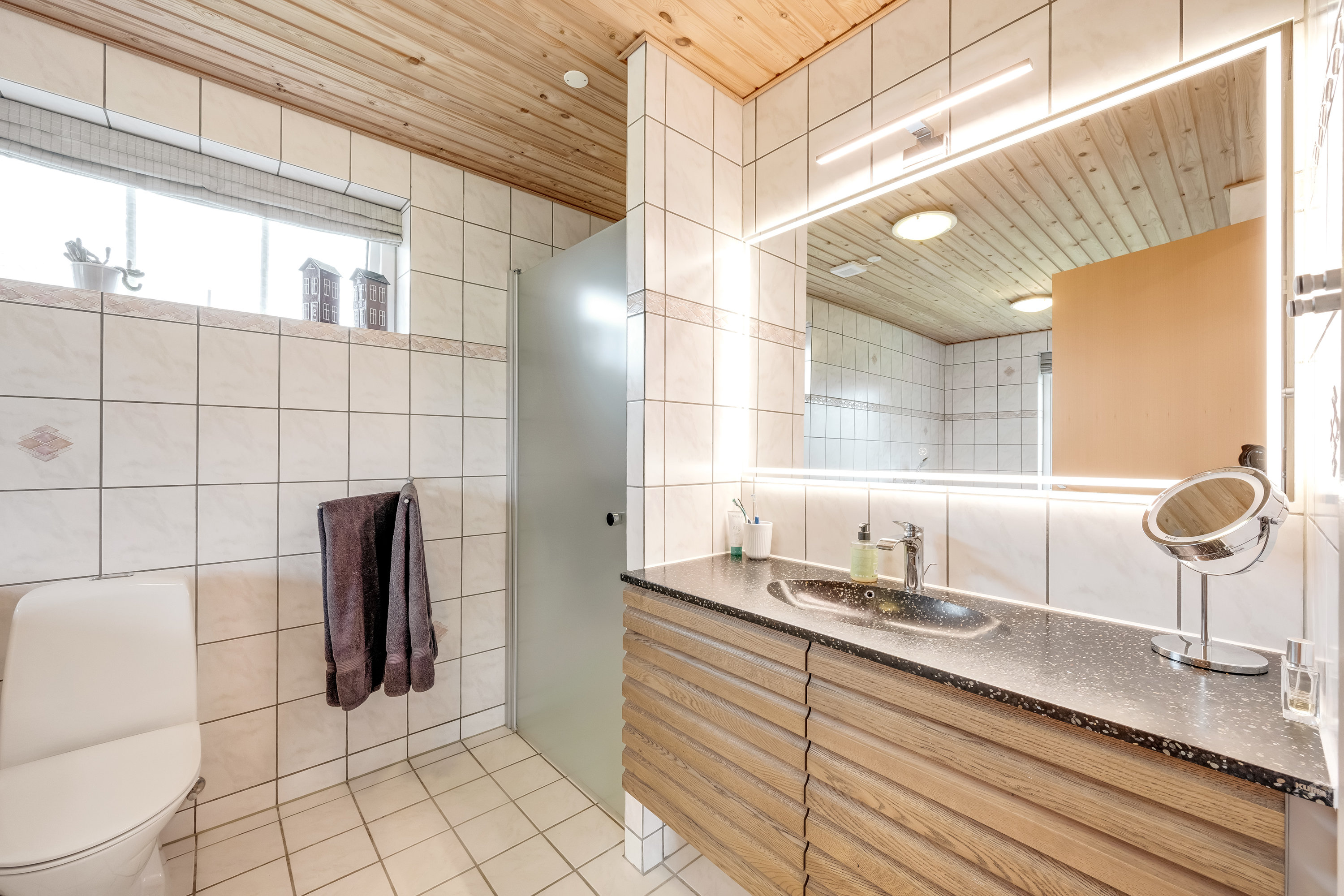 Fremhævet badeværelse billede i fuldskærmstilstand. Billede af Markledet 55, 6950 Ringkøbing