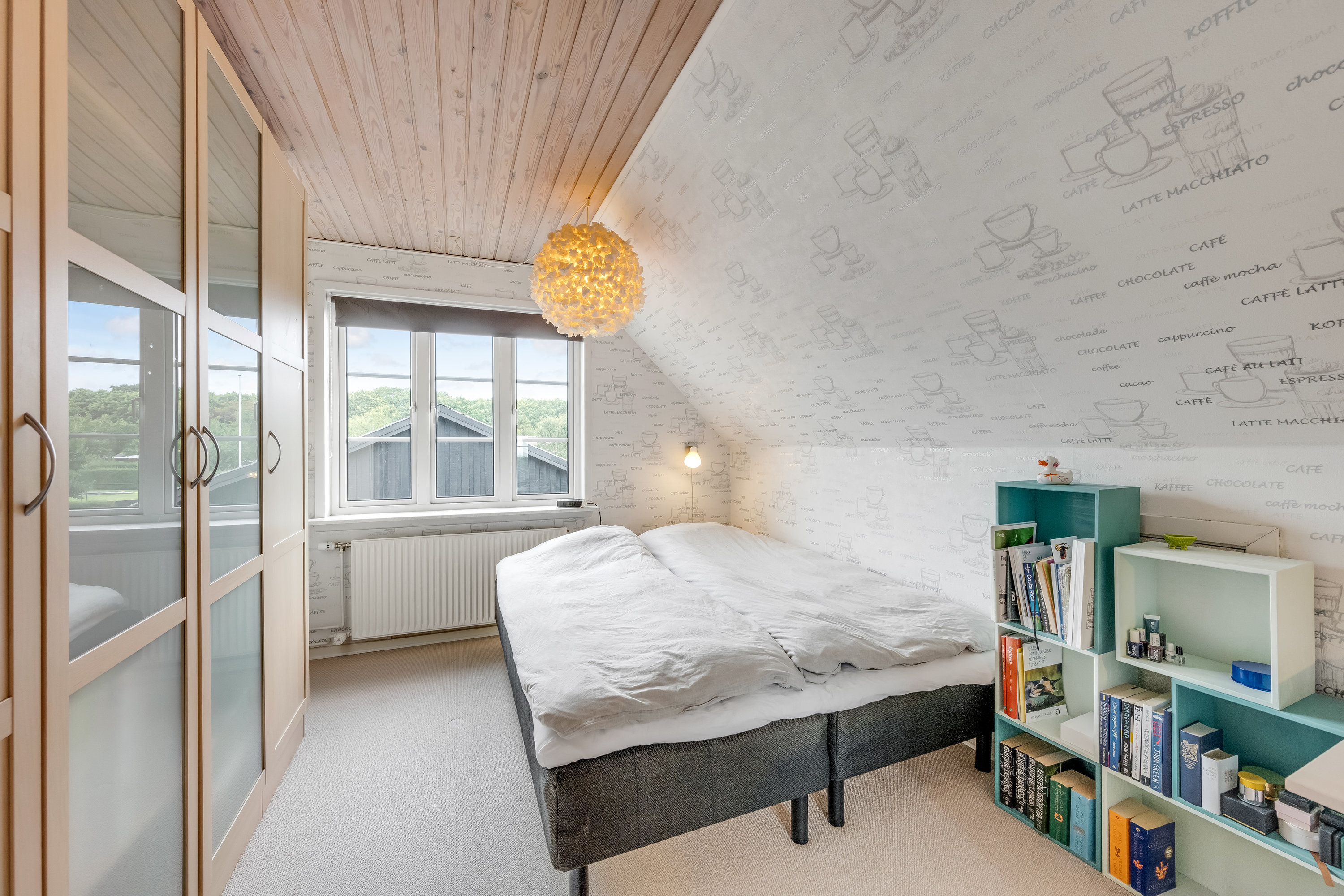 Fremhævet soveværelse billede i fuldskærmstilstand. Billede af Markledet 55, 6950 Ringkøbing