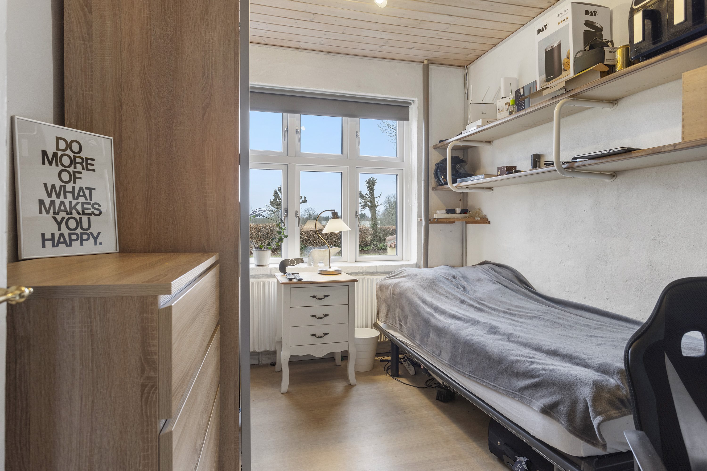 Fremhævet værelse billede i fuldskærmstilstand. Billede af Sdr. Kirkevej 56, Præstbro, 9330 Dronninglund