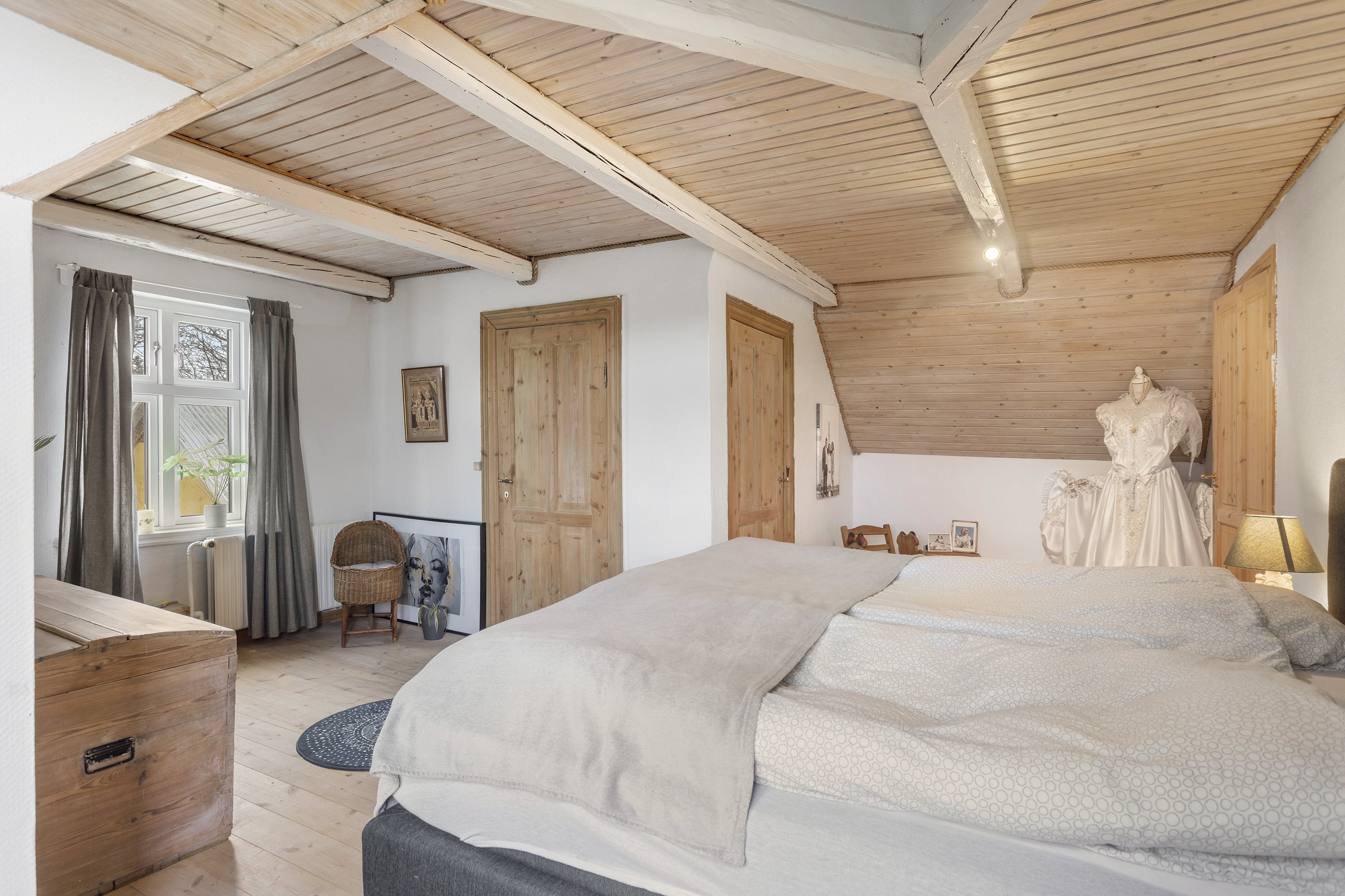 Fremhævet værelse billede i fuldskærmstilstand. Billede af Sdr. Kirkevej 56, Præstbro, 9330 Dronninglund