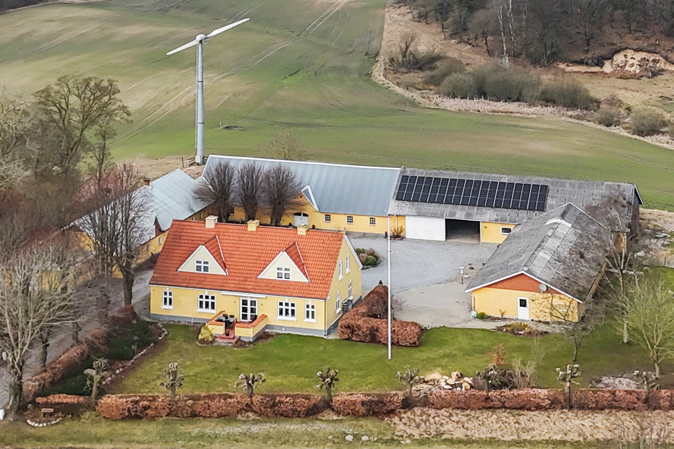 Fremhævet luftfoto billede i fuldskærmstilstand. Billede af Sdr. Kirkevej 56, Præstbro, 9330 Dronninglund