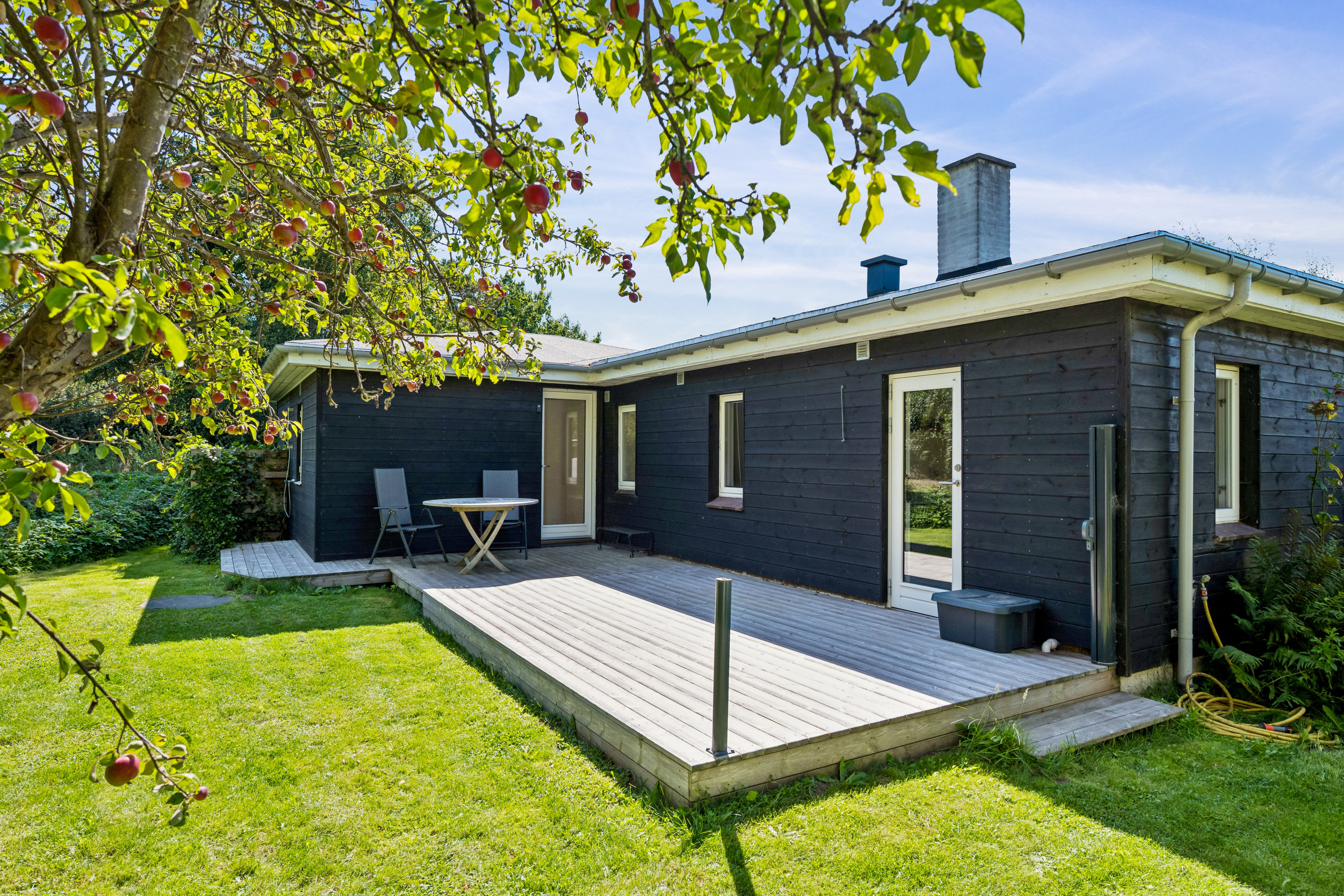 Miniaturebillede 2: ejendom 1. Billede af Skovvej 4, Skødshoved Strand, 8420 Knebel