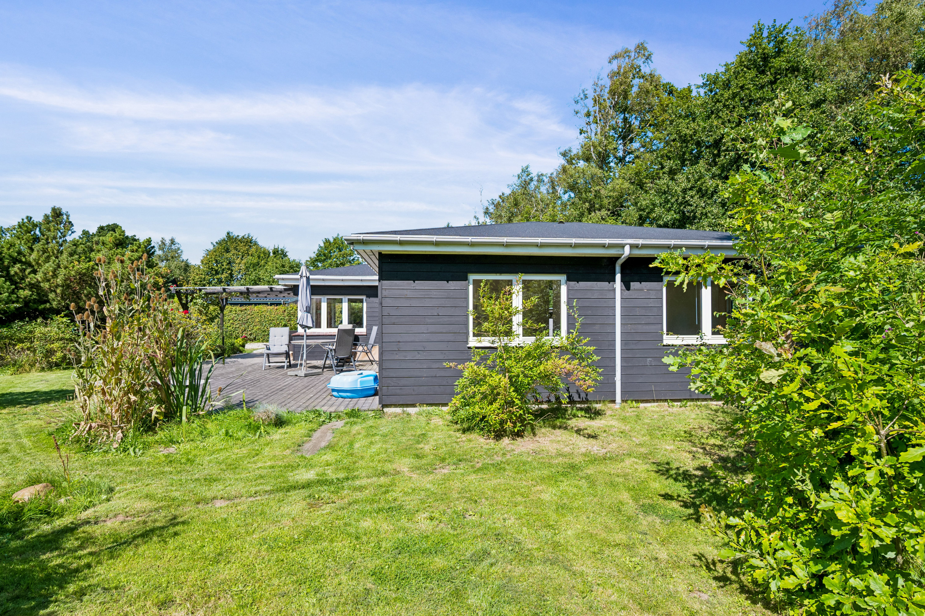 Fremhævet ejendom 1 billede i fuldskærmstilstand. Billede af Skovvej 4, Skødshoved Strand, 8420 Knebel