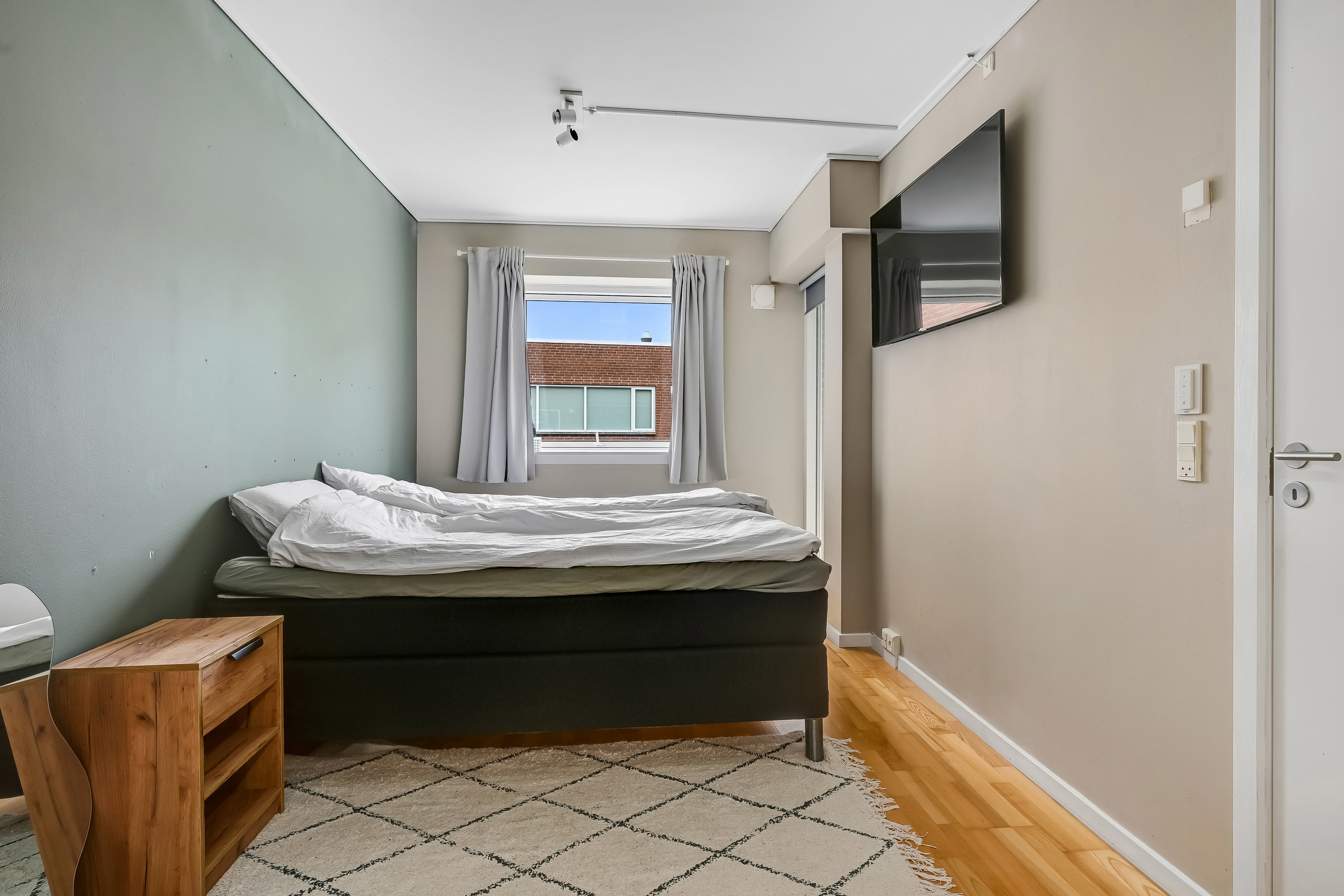 Fremhævet værelse billede i fuldskærmstilstand. Billede af Grundtvigs Alle 9, 1. mf., 6700 Esbjerg