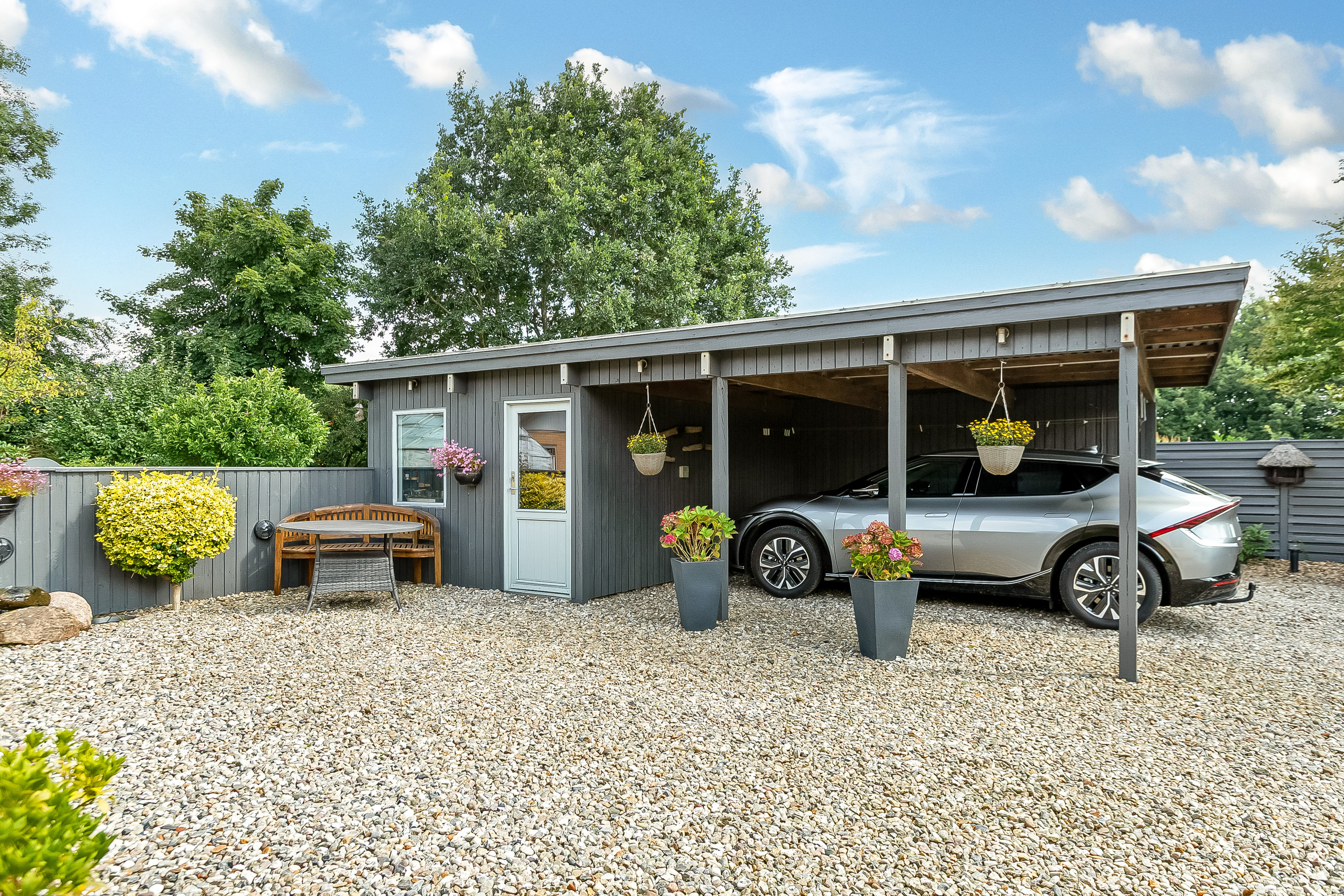 Fremhævet carport billede i fuldskærmstilstand. Billede af Prangervej 14, Dons, 6051 Almind