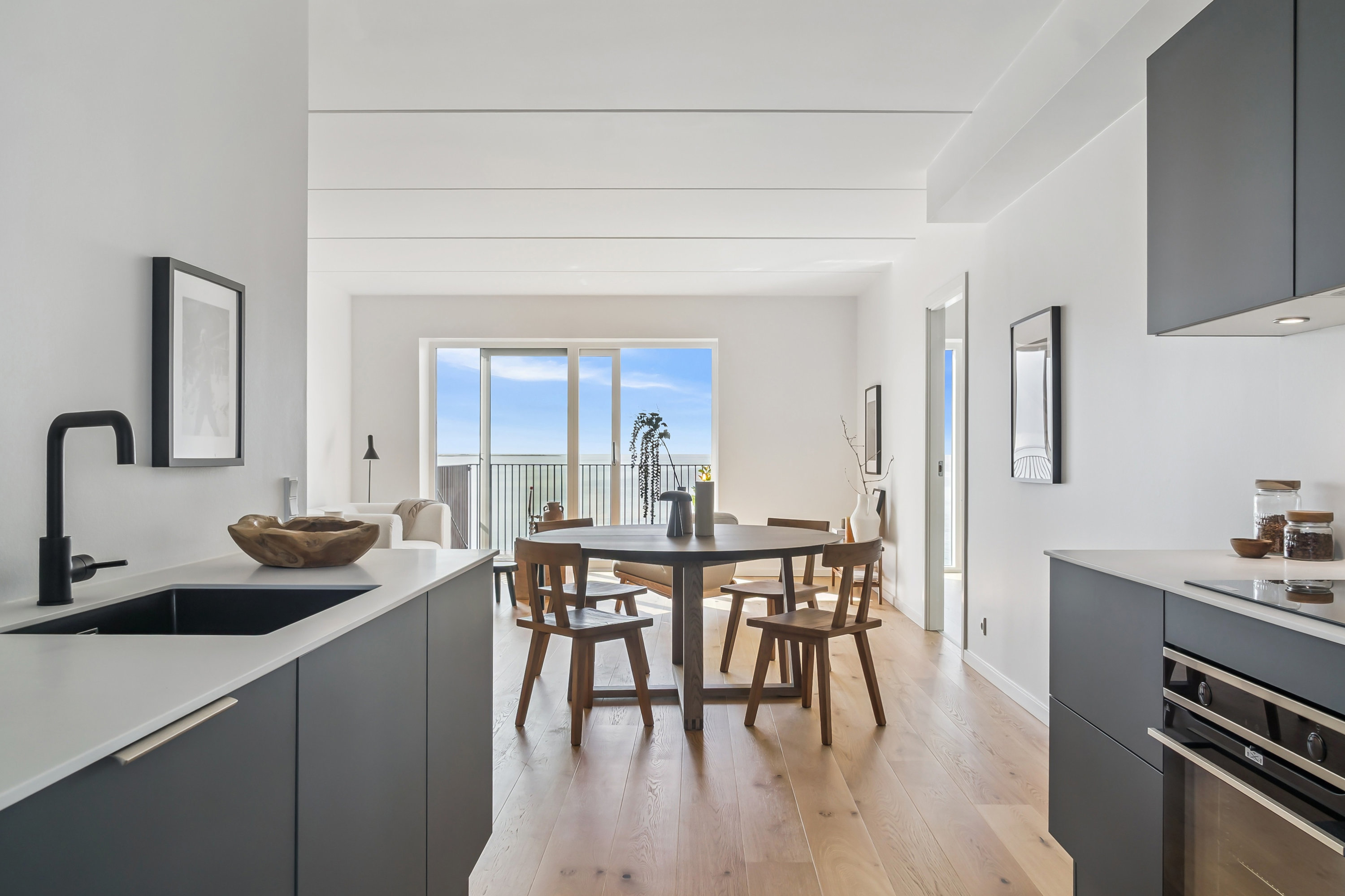 Fremhævet  billede i fuldskærmstilstand. Billede af Færgebyen 46, 1. 2., Hou, 8300 Odder