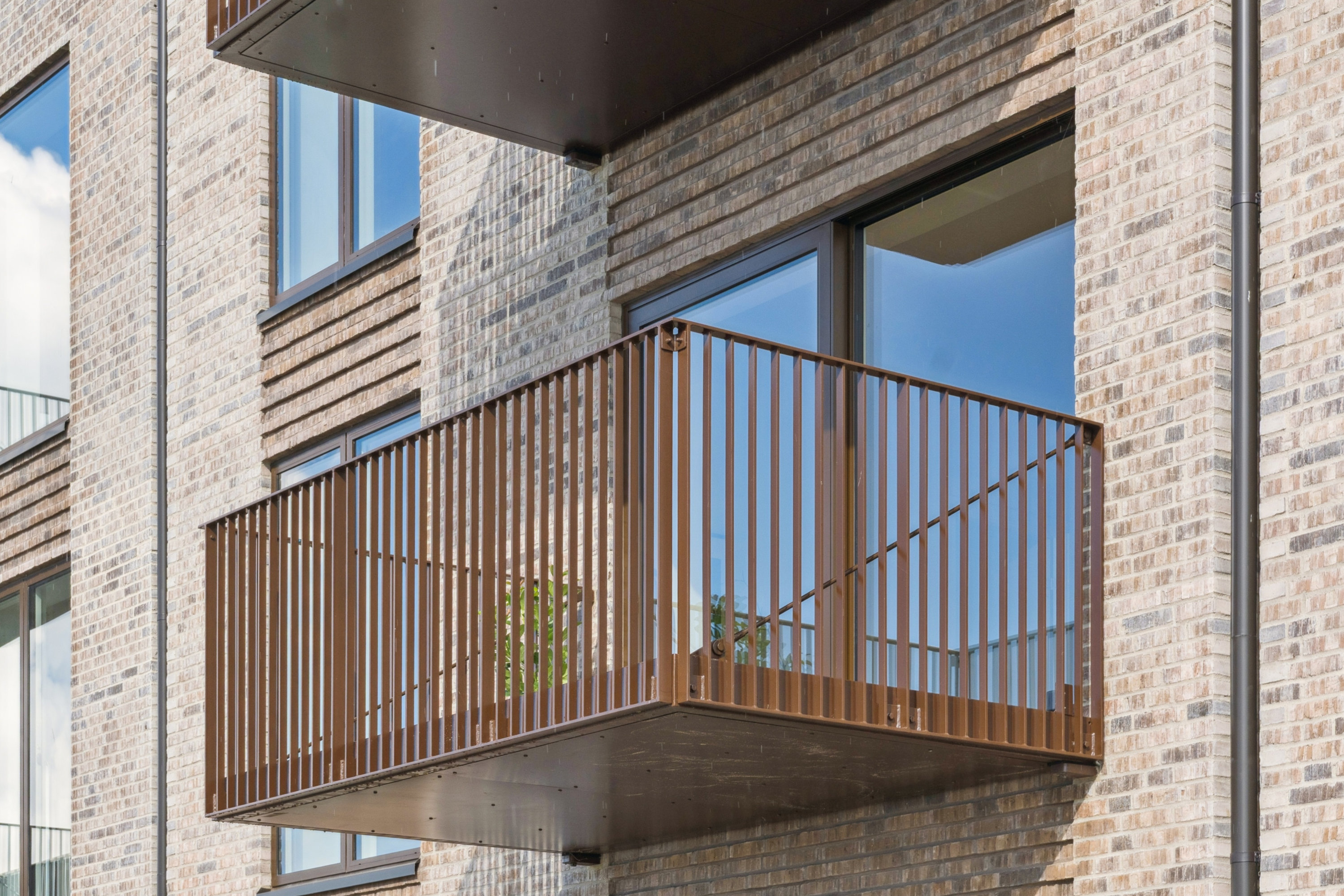 Fremhævet  billede i fuldskærmstilstand. Billede af Færgebyen 46, 1. 2., Hou, 8300 Odder