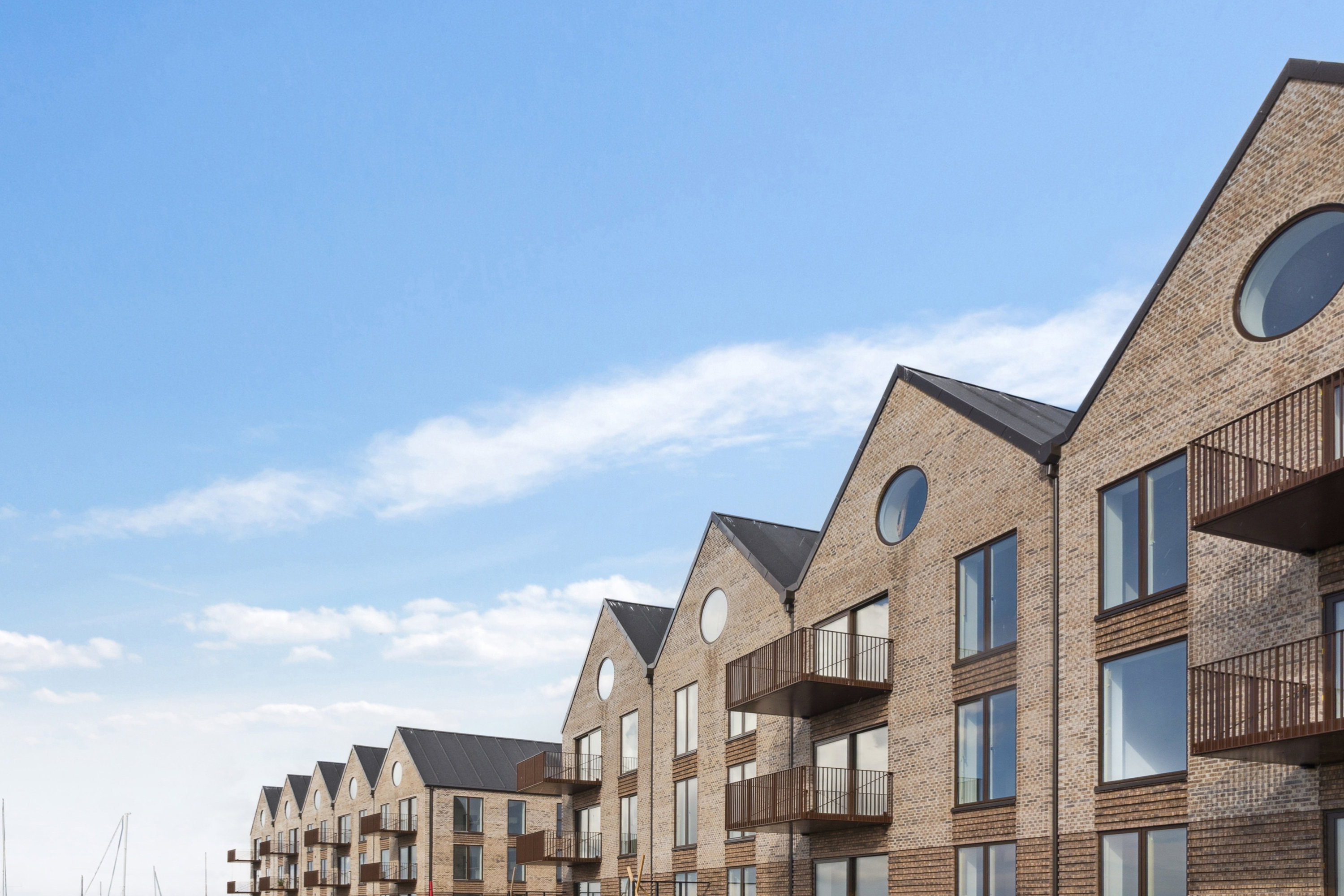 Fremhævet  billede i fuldskærmstilstand. Billede af Færgebyen 46, 1. 2., Hou, 8300 Odder