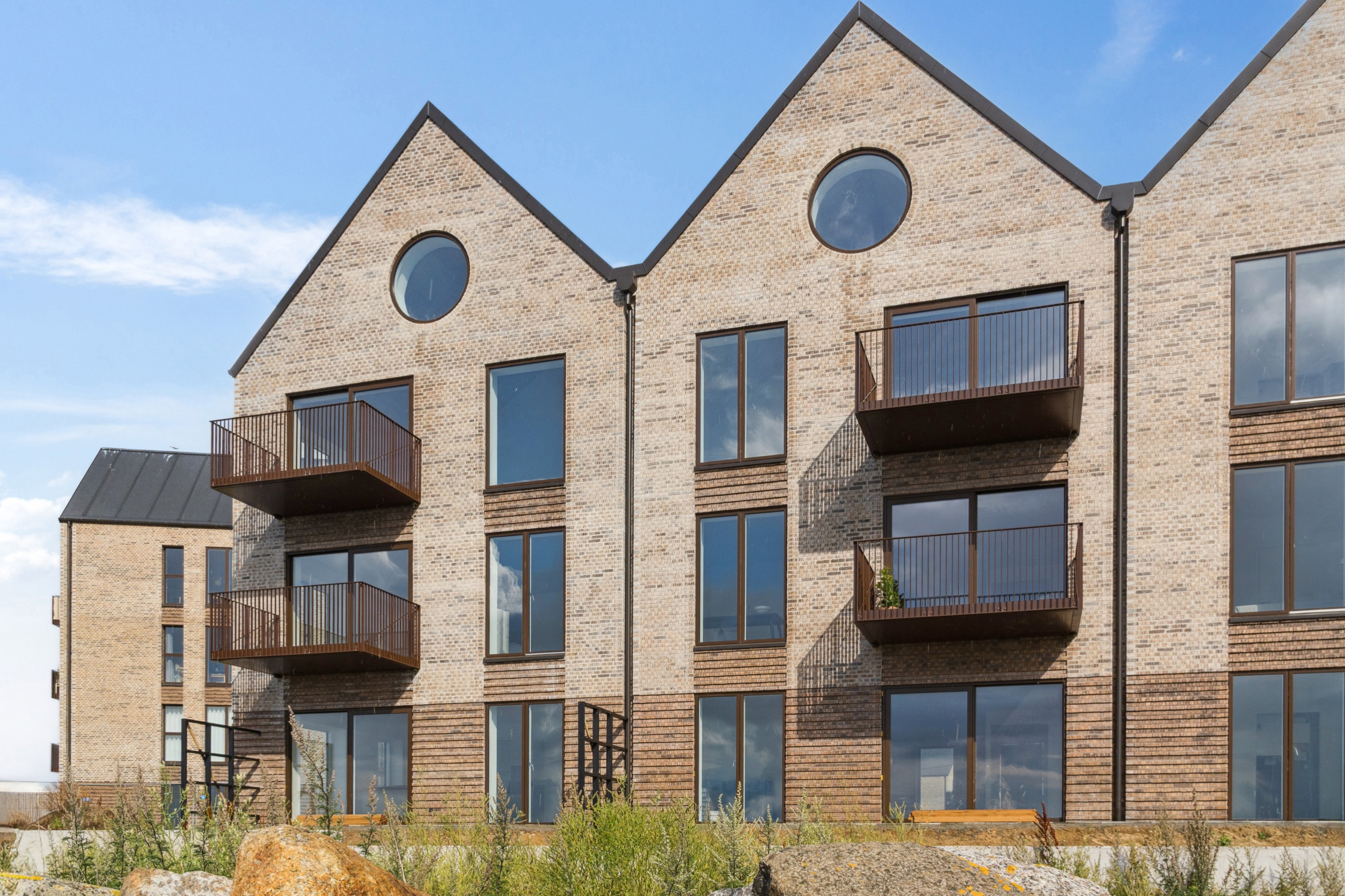 Fremhævet  billede i fuldskærmstilstand. Billede af Færgebyen 46, 1. 2., Hou, 8300 Odder