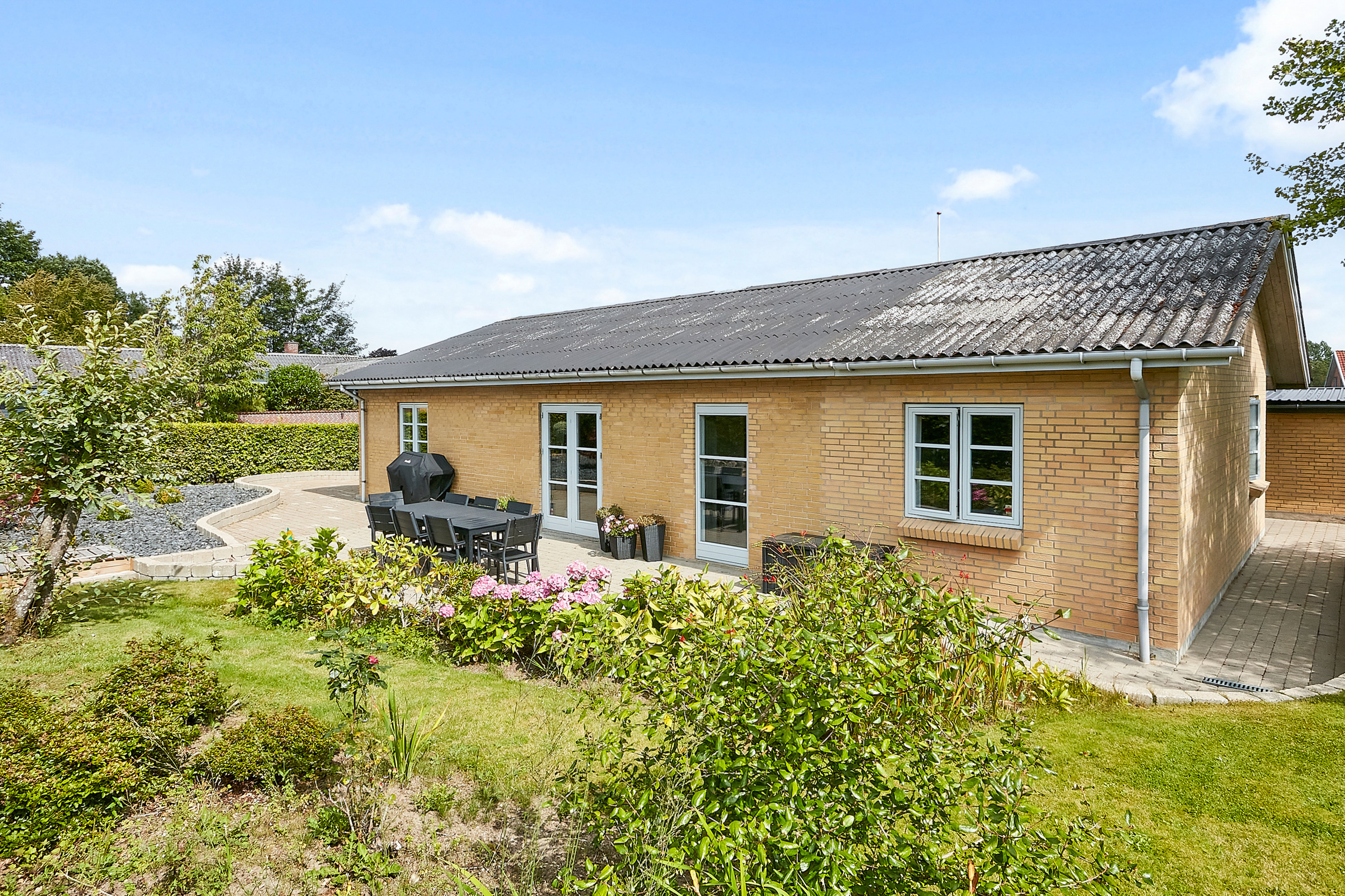 Fremhævet  billede i fuldskærmstilstand. Billede af Kirstinelundsvej 3, Ølsted, 8723 Løsning