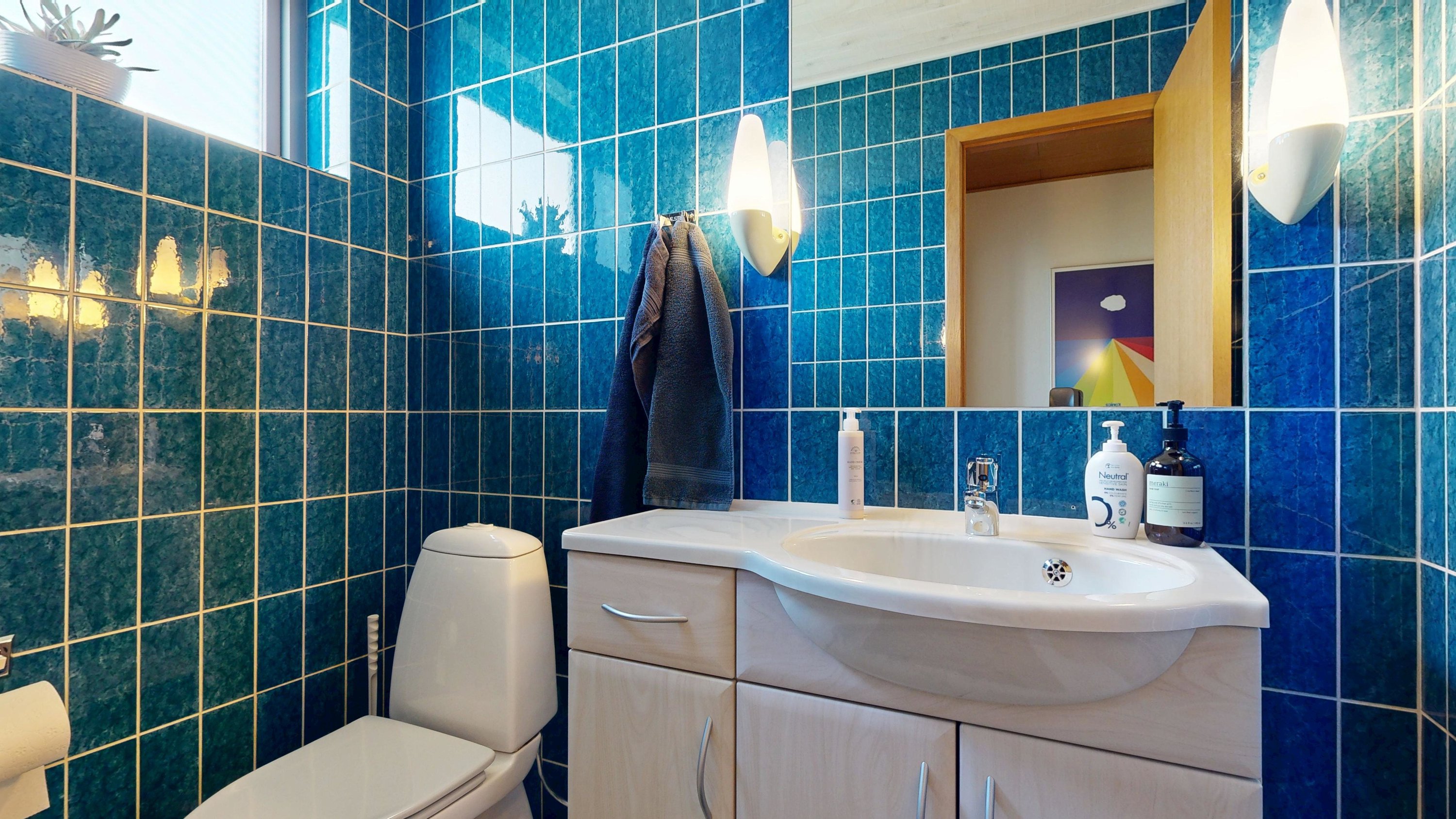 Fremhævet badeværelse billede i fuldskærmstilstand. Billede af Toftevænget 36, 8653 Them