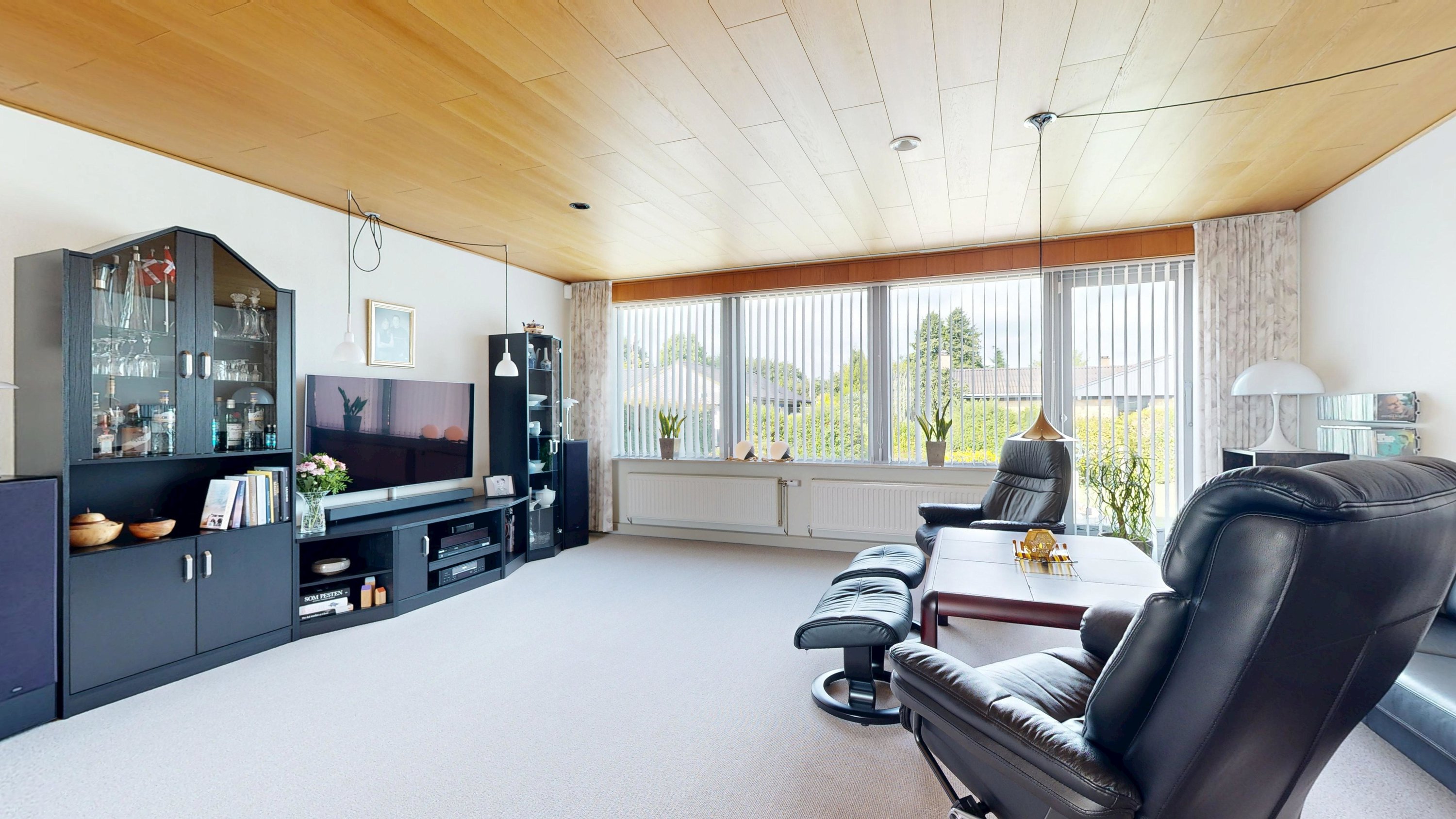 Fremhævet stue billede i fuldskærmstilstand. Billede af Toftevænget 36, 8653 Them