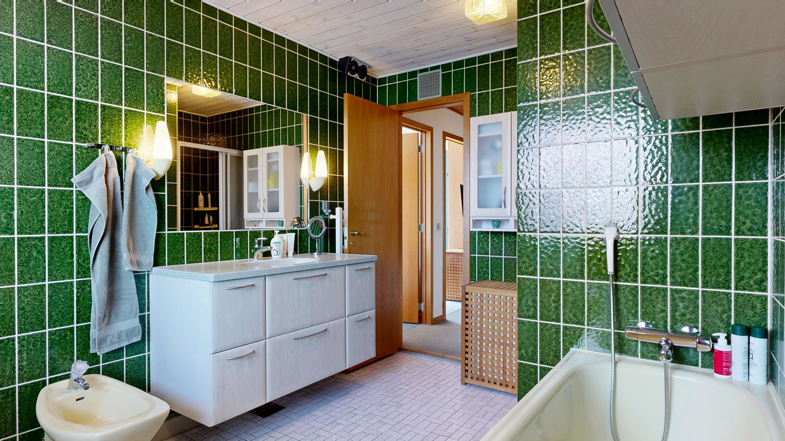 Fremhævet badeværelse billede i fuldskærmstilstand. Billede af Toftevænget 36, 8653 Them