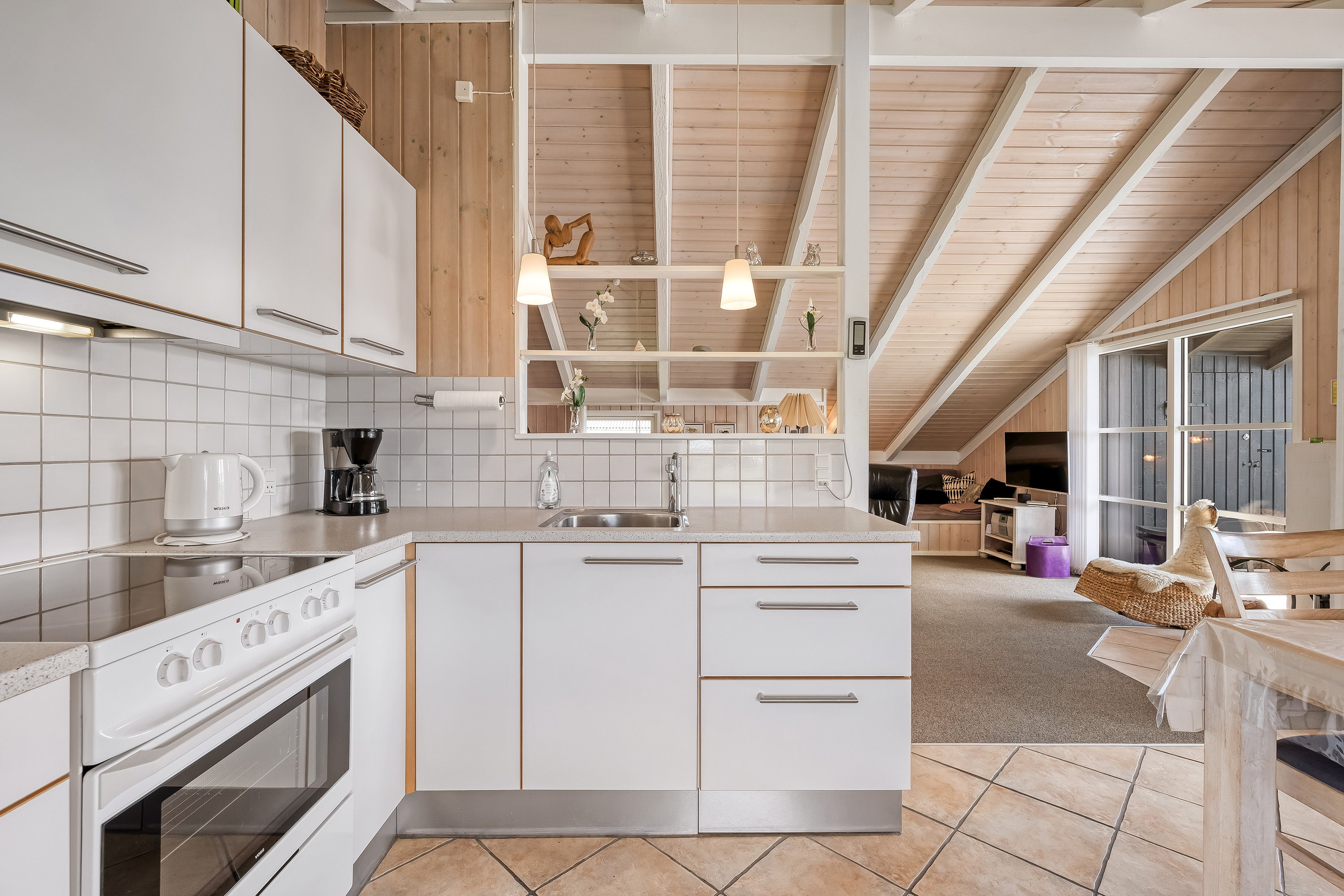 Fremhævet køkken billede i fuldskærmstilstand. Billede af Arvidvej 268, Bjerregaard, 6960 Hvide Sande