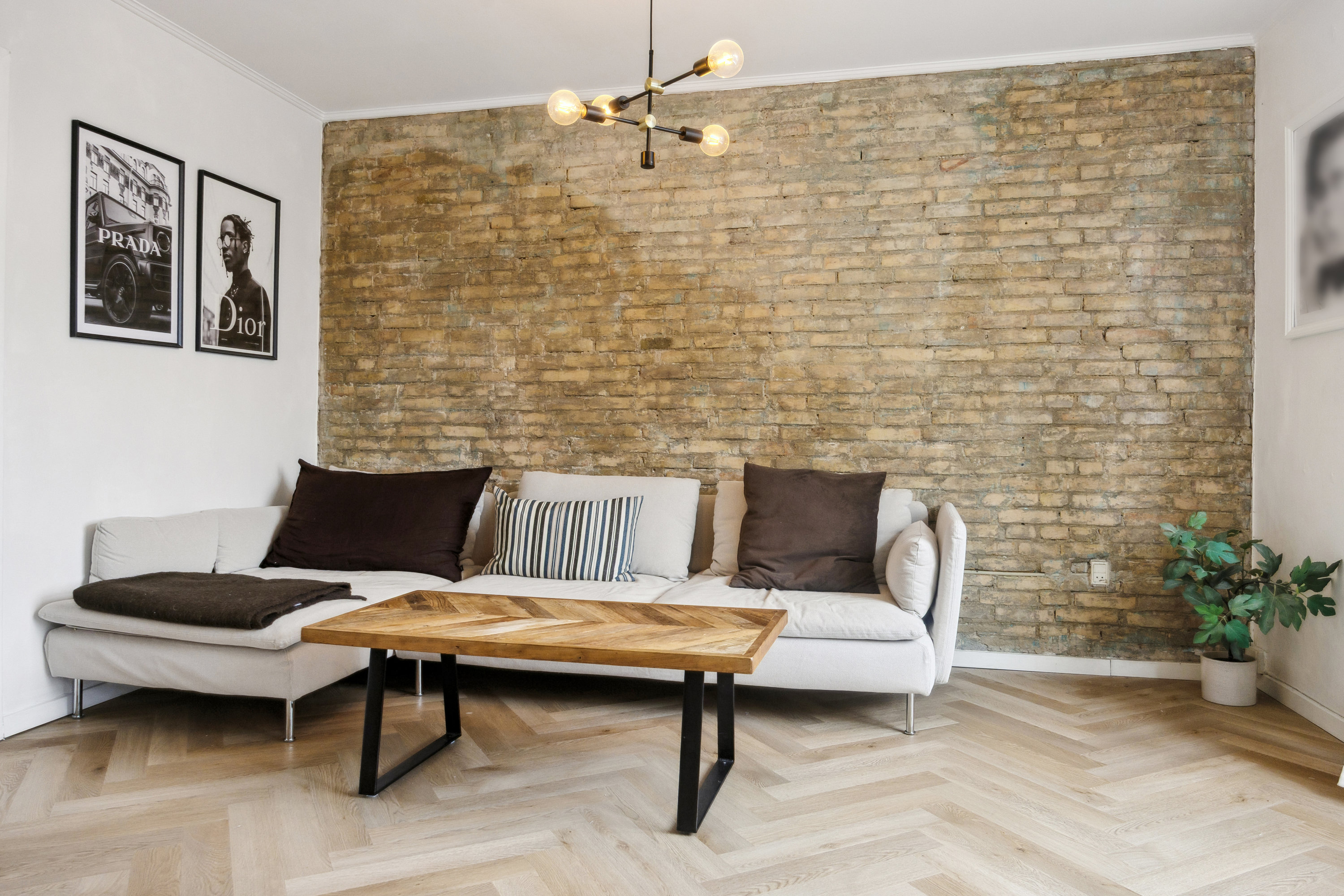 Fremhævet stue billede i fuldskærmstilstand. Billede af Reberbansgade 6, 2. th., 9000 Aalborg