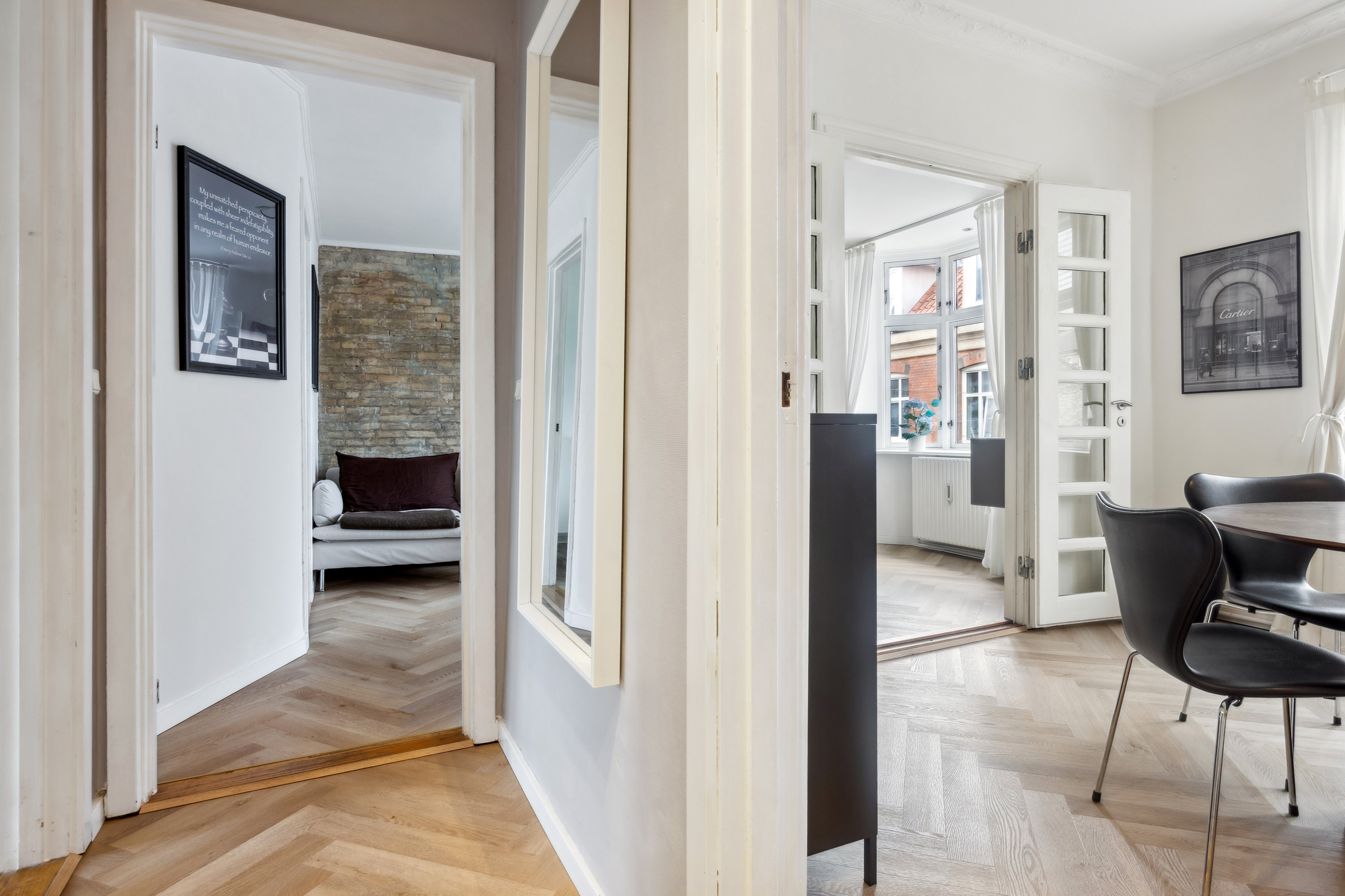 Fremhævet gang billede i fuldskærmstilstand. Billede af Reberbansgade 6, 2. th., 9000 Aalborg