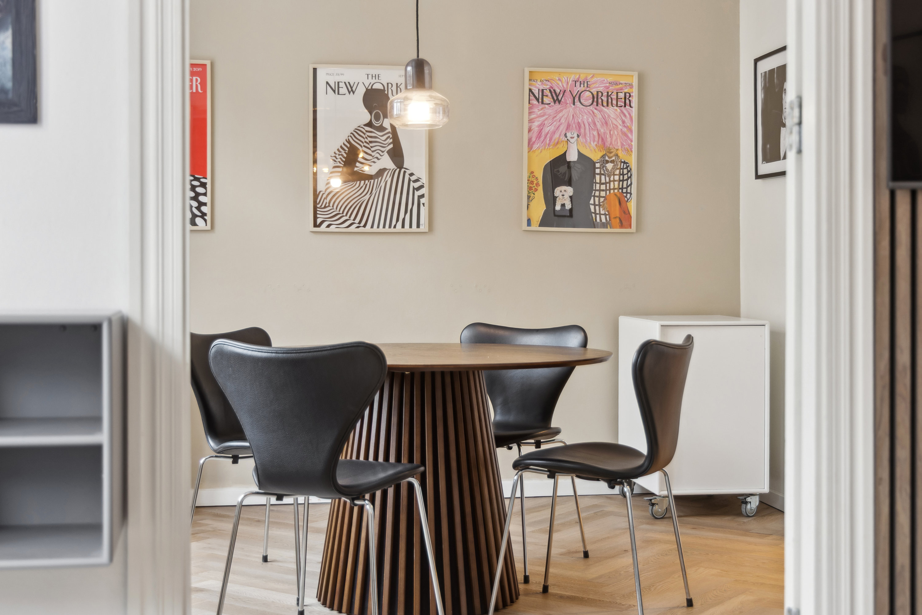 Fremhævet stue billede i fuldskærmstilstand. Billede af Reberbansgade 6, 2. th., 9000 Aalborg