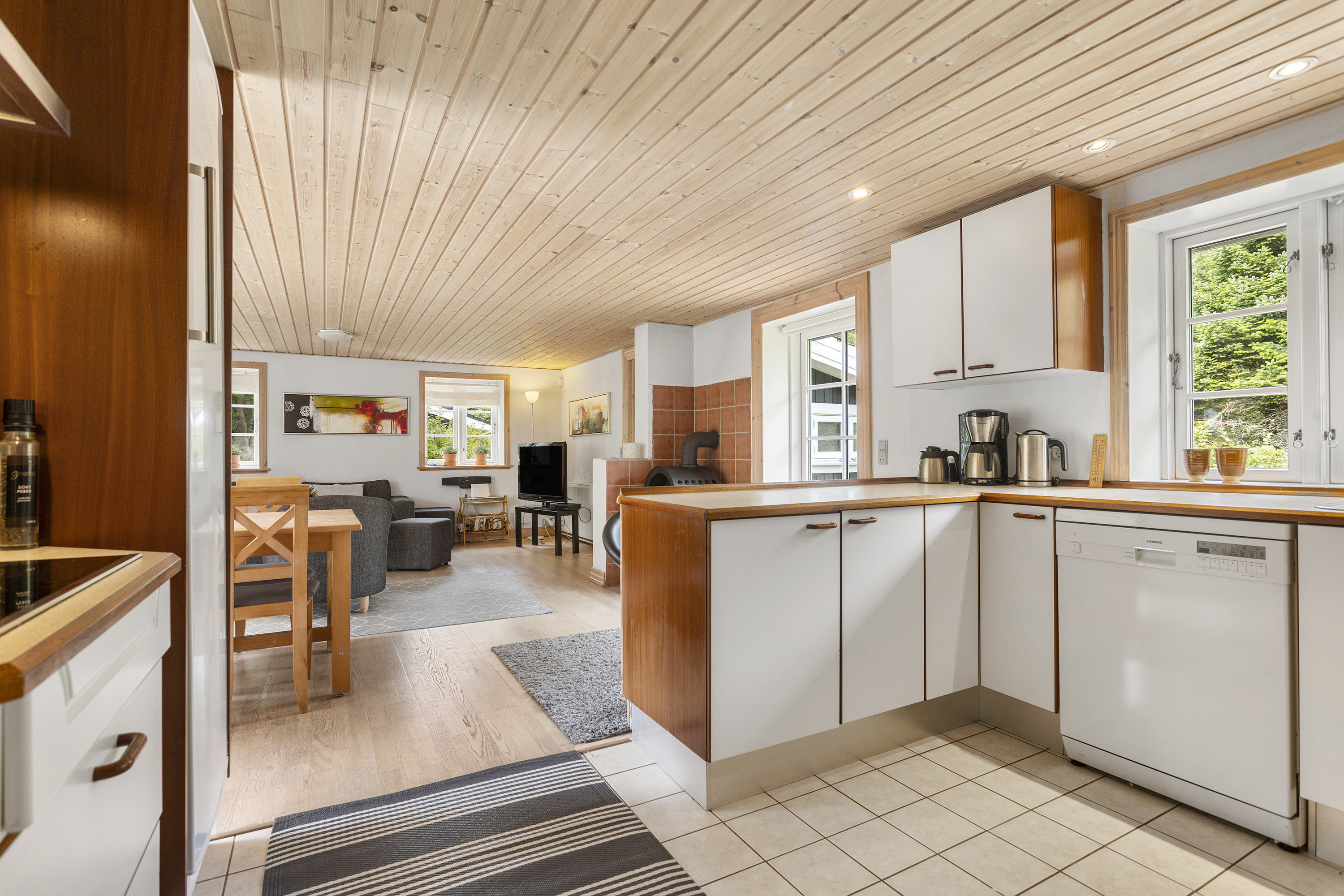 Fremhævet køkken billede i fuldskærmstilstand. Billede af Fredvej 10, Lyngså, 9300 Sæby