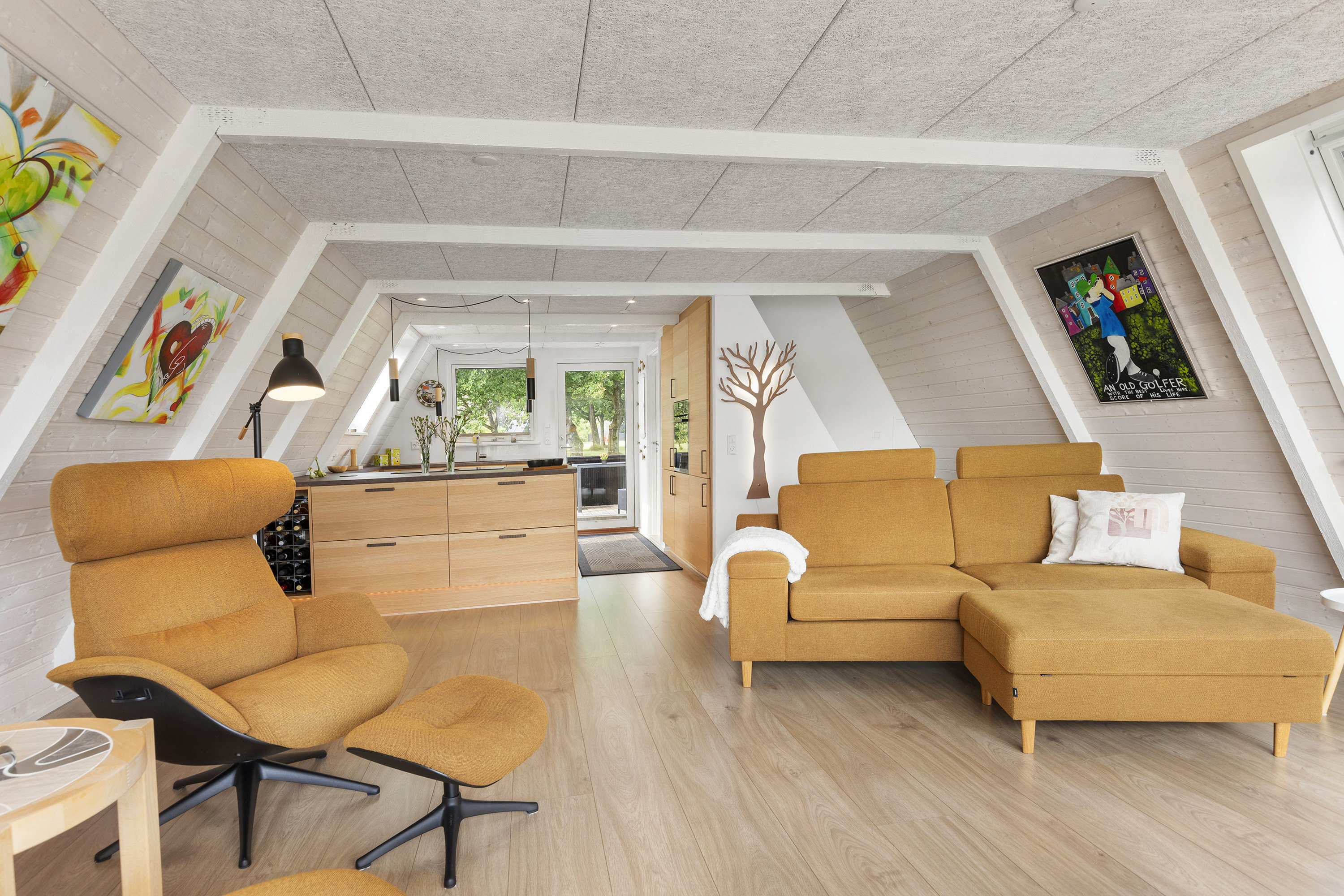 Fremhævet stue billede i fuldskærmstilstand. Billede af Golfsvinget 138, Gatten, 9640 Farsø