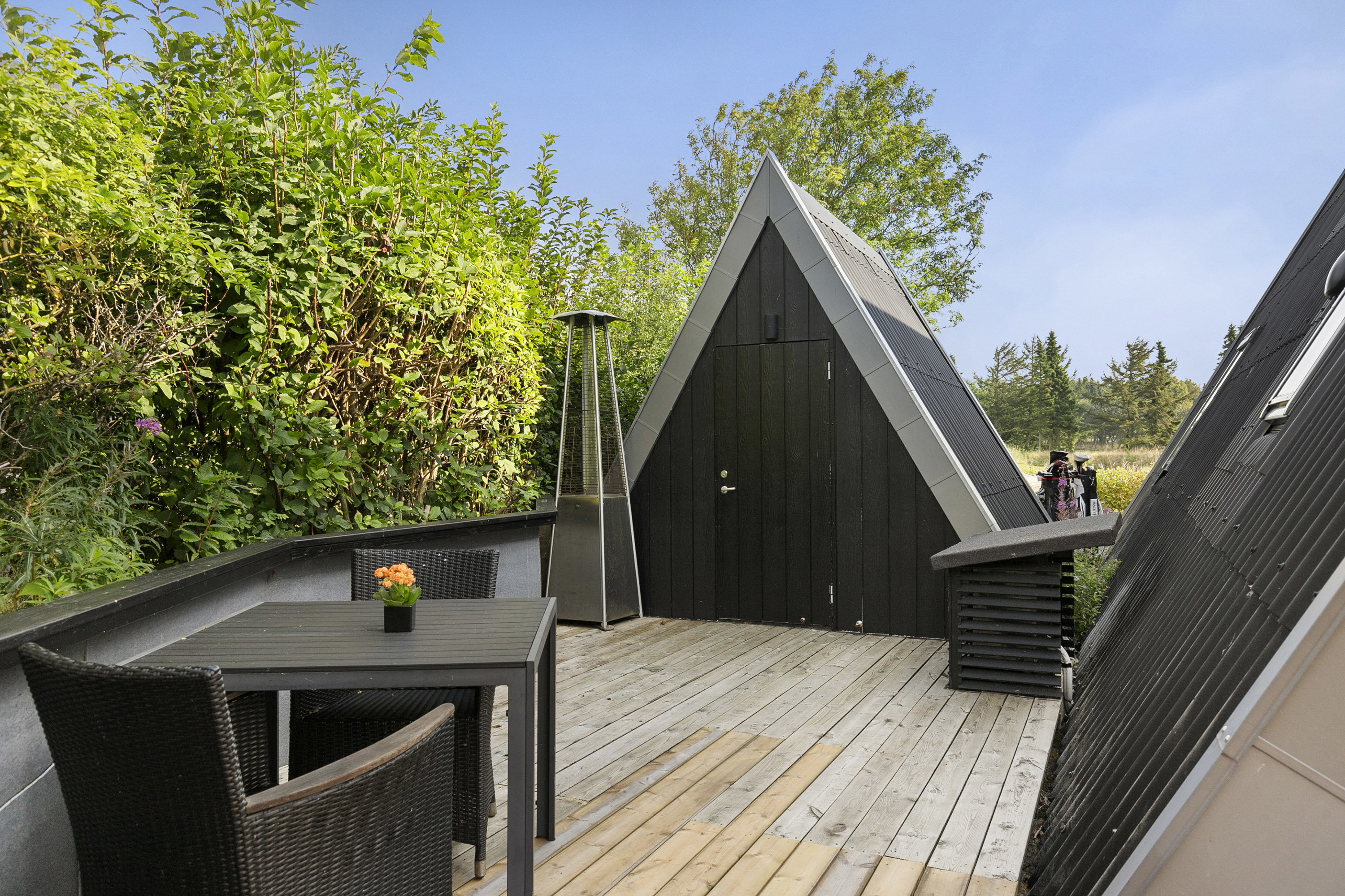 Fremhævet terrasse billede i fuldskærmstilstand. Billede af Golfsvinget 138, Gatten, 9640 Farsø