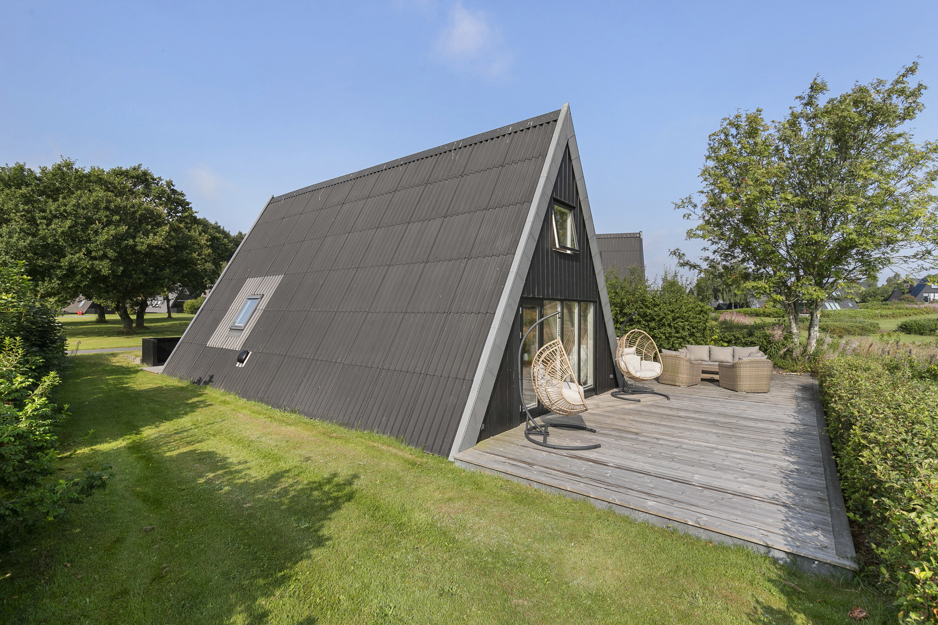 Fremhævet facade billede i fuldskærmstilstand. Billede af Golfsvinget 138, Gatten, 9640 Farsø