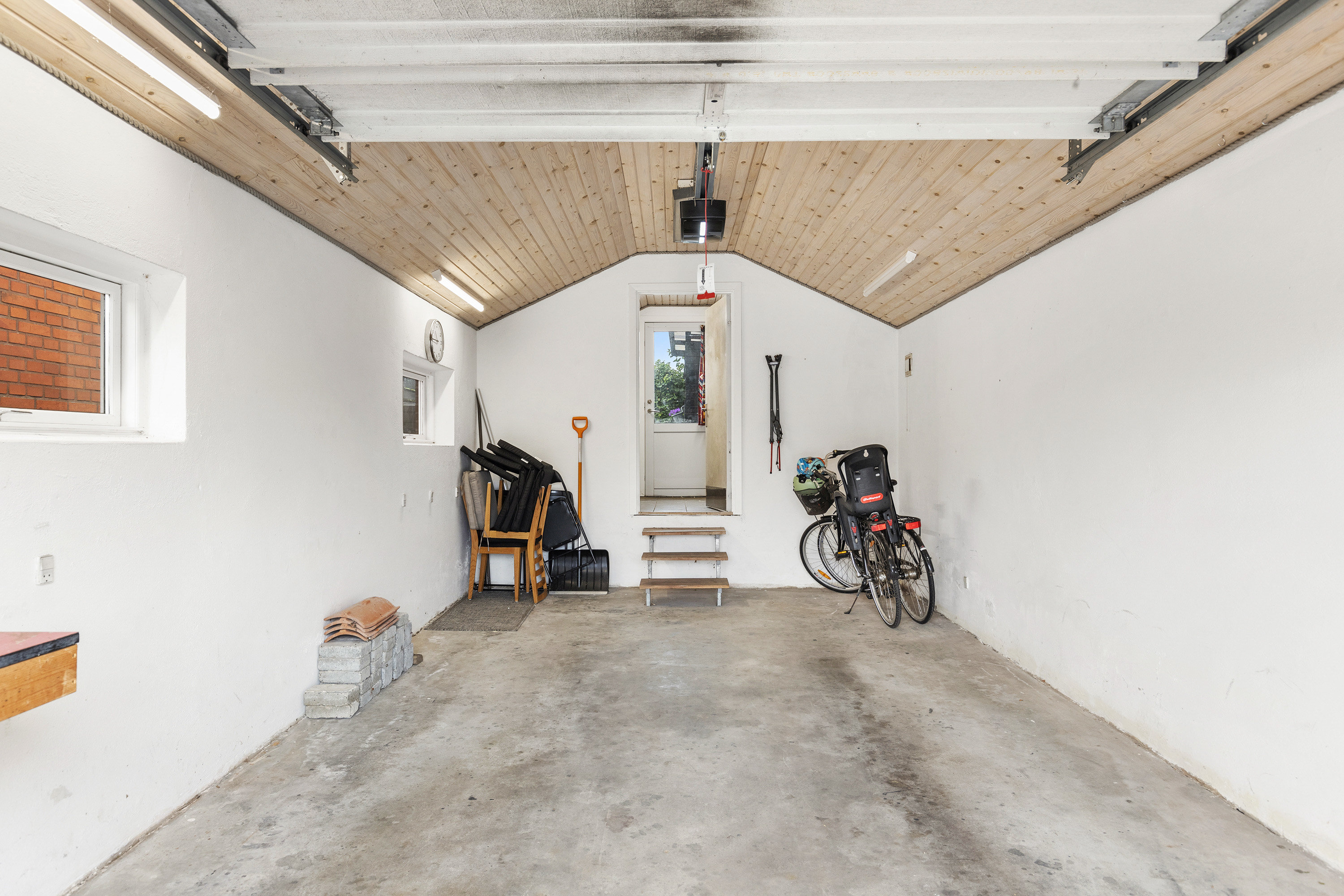 Fremhævet garage billede i fuldskærmstilstand. Billede af Jyllandsgade 31, 9700 Brønderslev