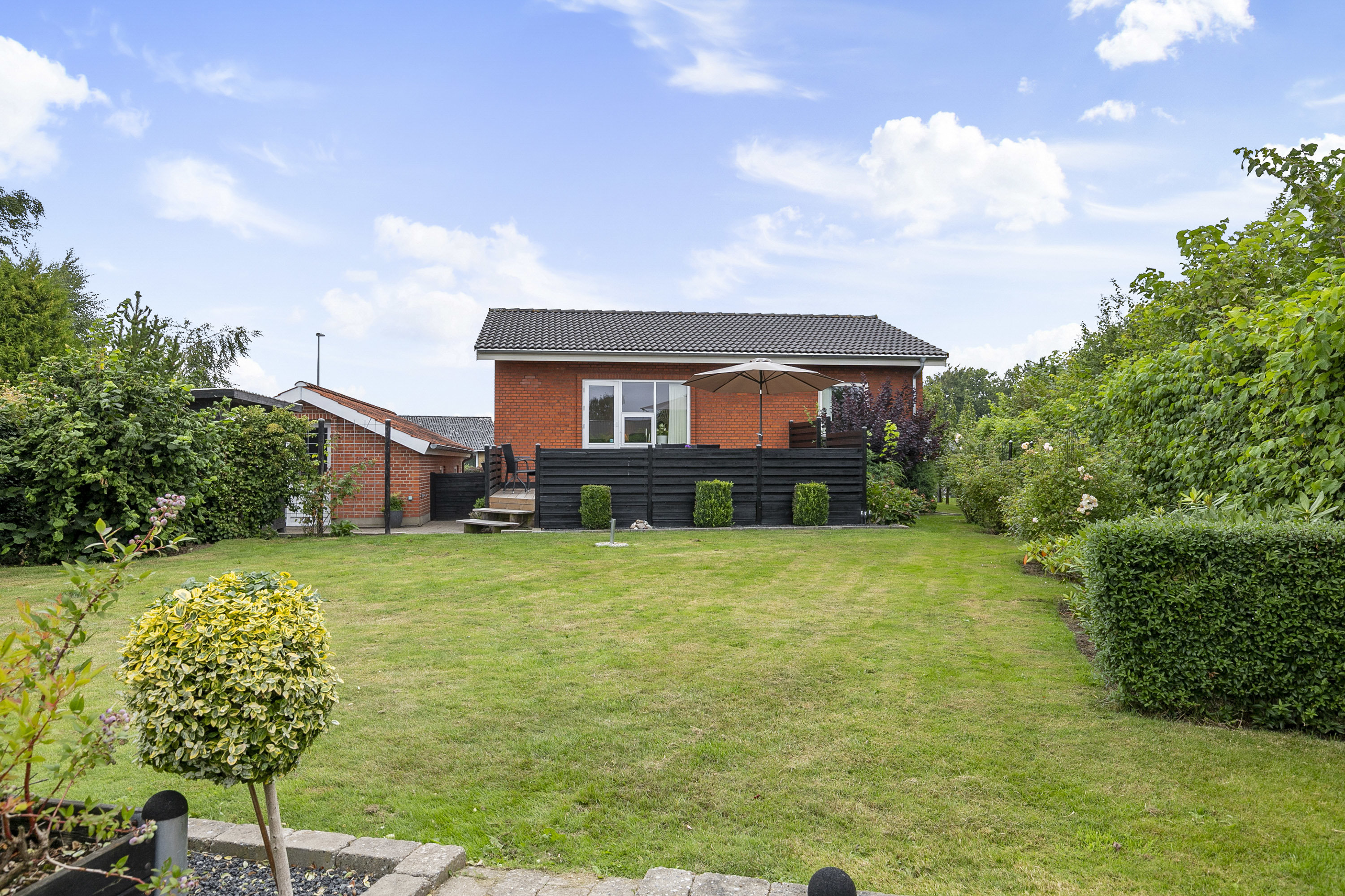 Fremhævet have billede i fuldskærmstilstand. Billede af Jyllandsgade 31, 9700 Brønderslev