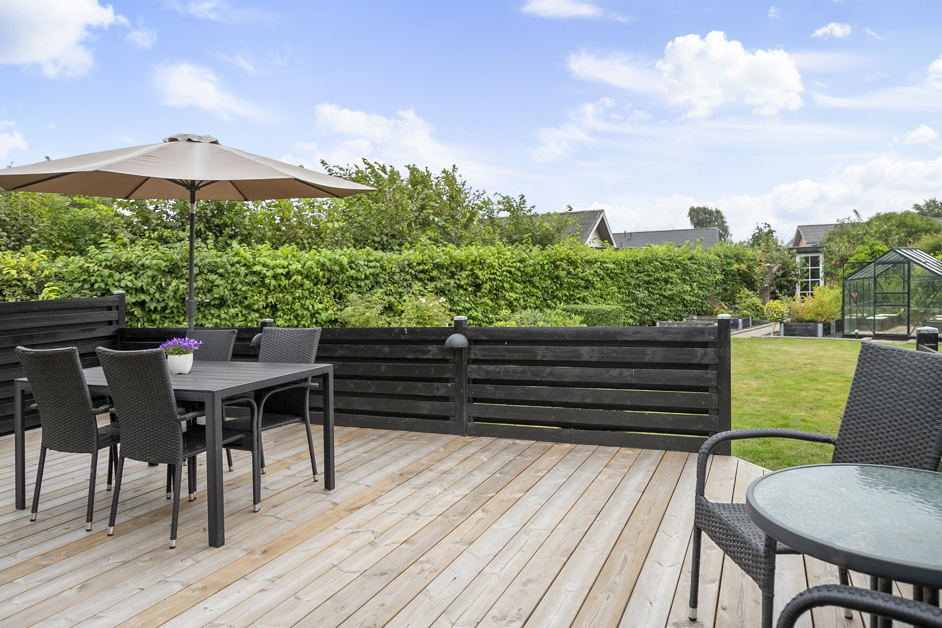 Fremhævet terrasse billede i fuldskærmstilstand. Billede af Jyllandsgade 31, 9700 Brønderslev