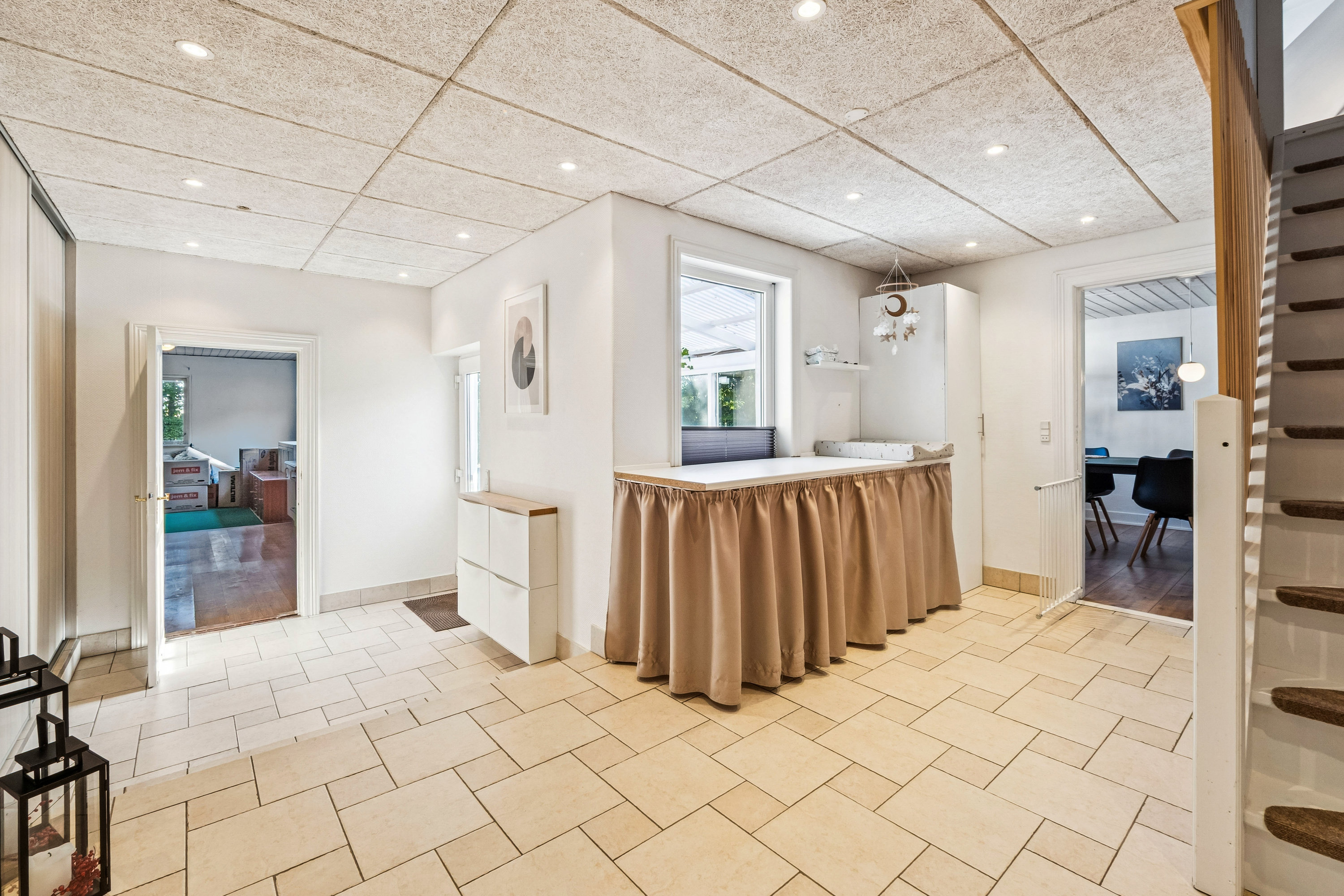 Fremhævet stue billede i fuldskærmstilstand. Billede af Canadavej 12, Sindbjerg, 7970 Redsted M