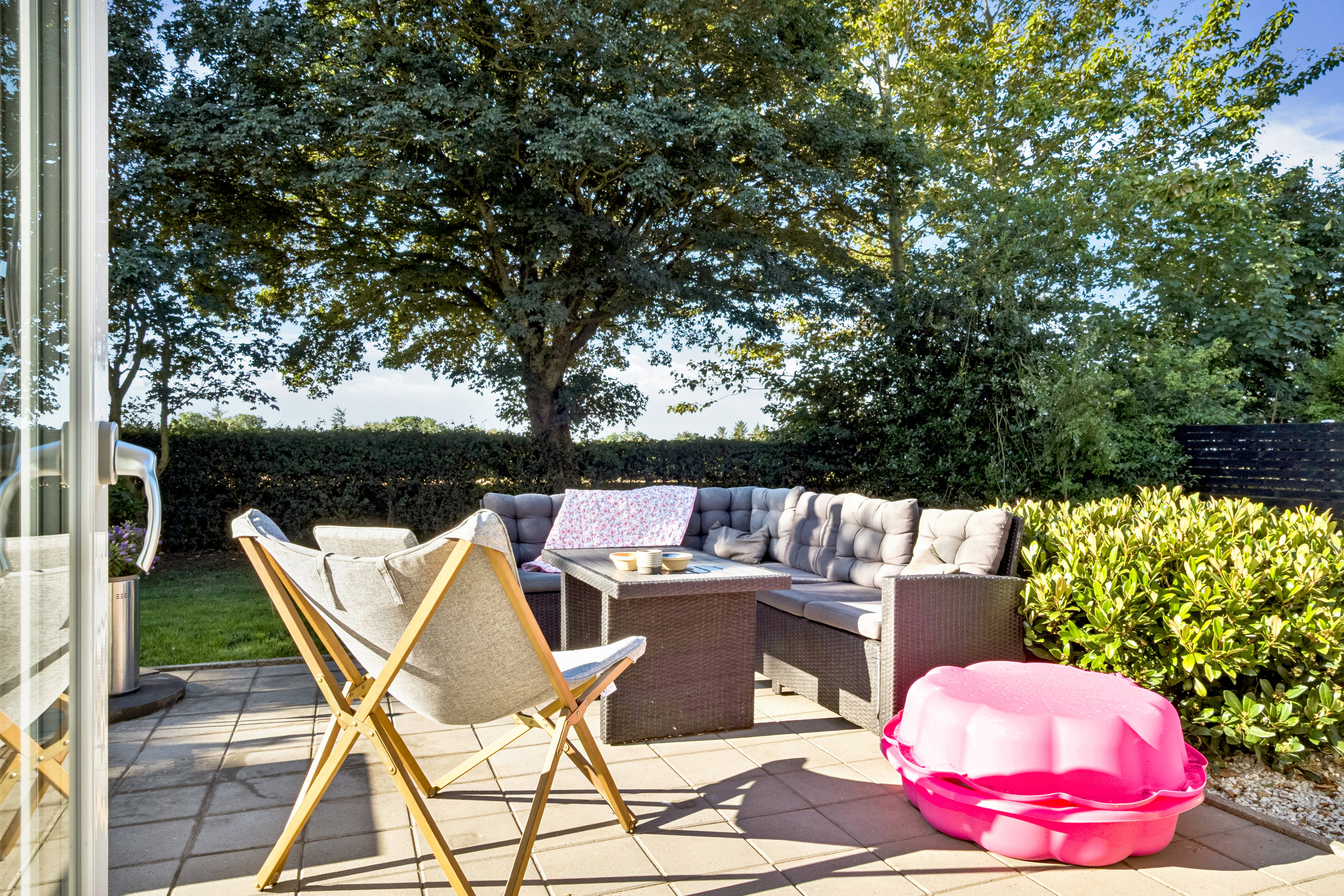 Fremhævet terrasse billede i fuldskærmstilstand. Billede af Canadavej 12, Sindbjerg, 7970 Redsted M