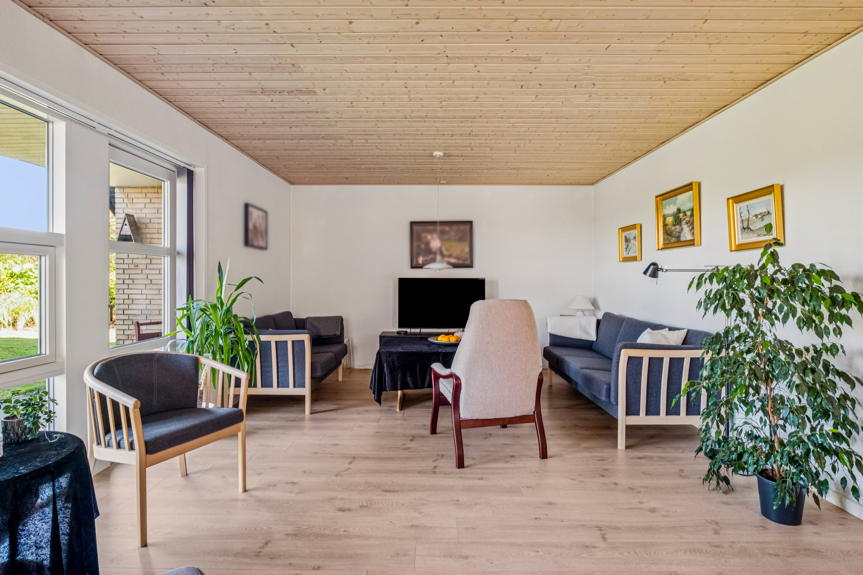 Fremhævet stue billede i fuldskærmstilstand. Billede af Byrstedhedevej 7, Byrsted, 9240 Nibe