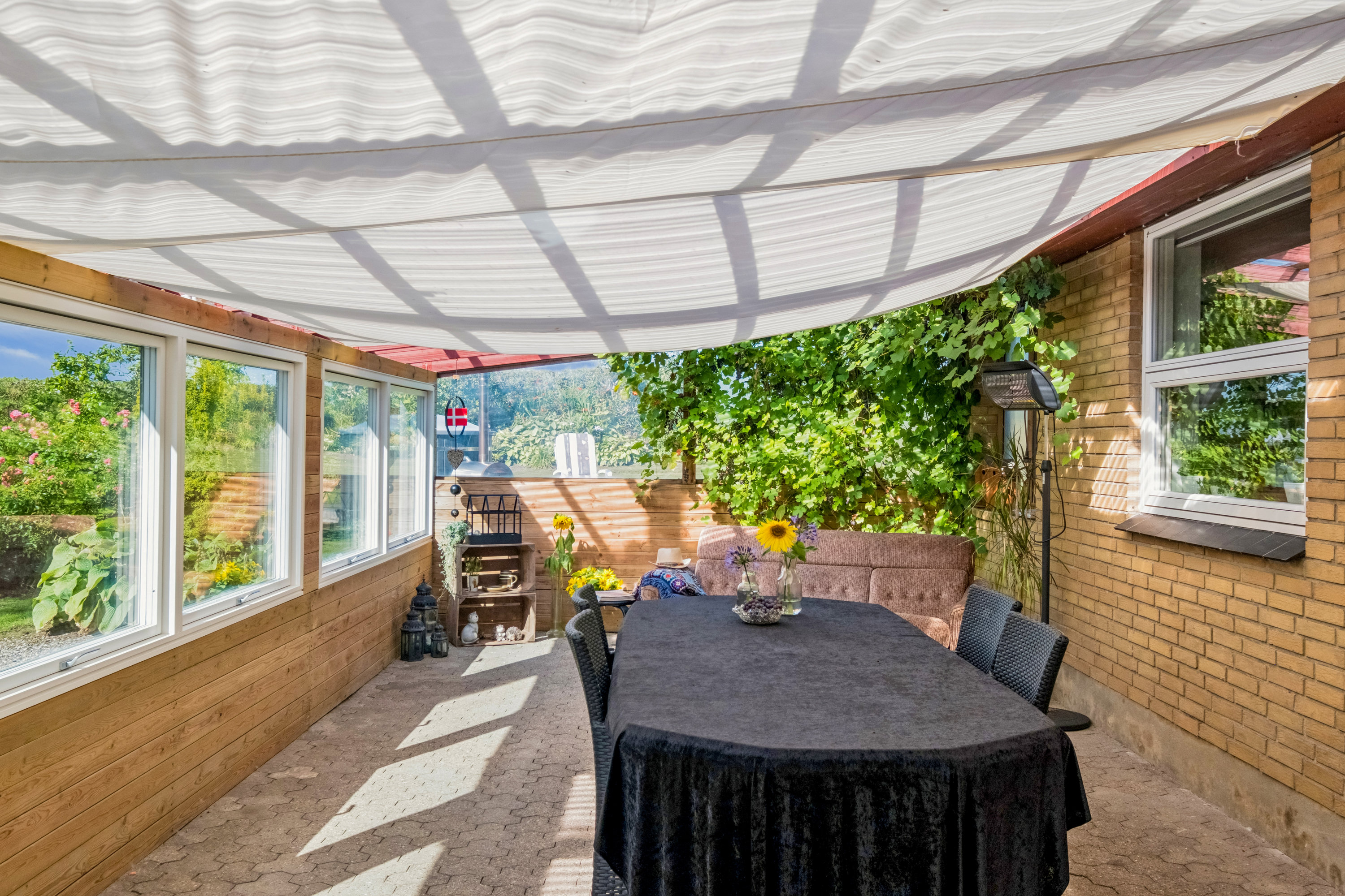 Fremhævet udestue billede i fuldskærmstilstand. Billede af Byrstedhedevej 7, Byrsted, 9240 Nibe