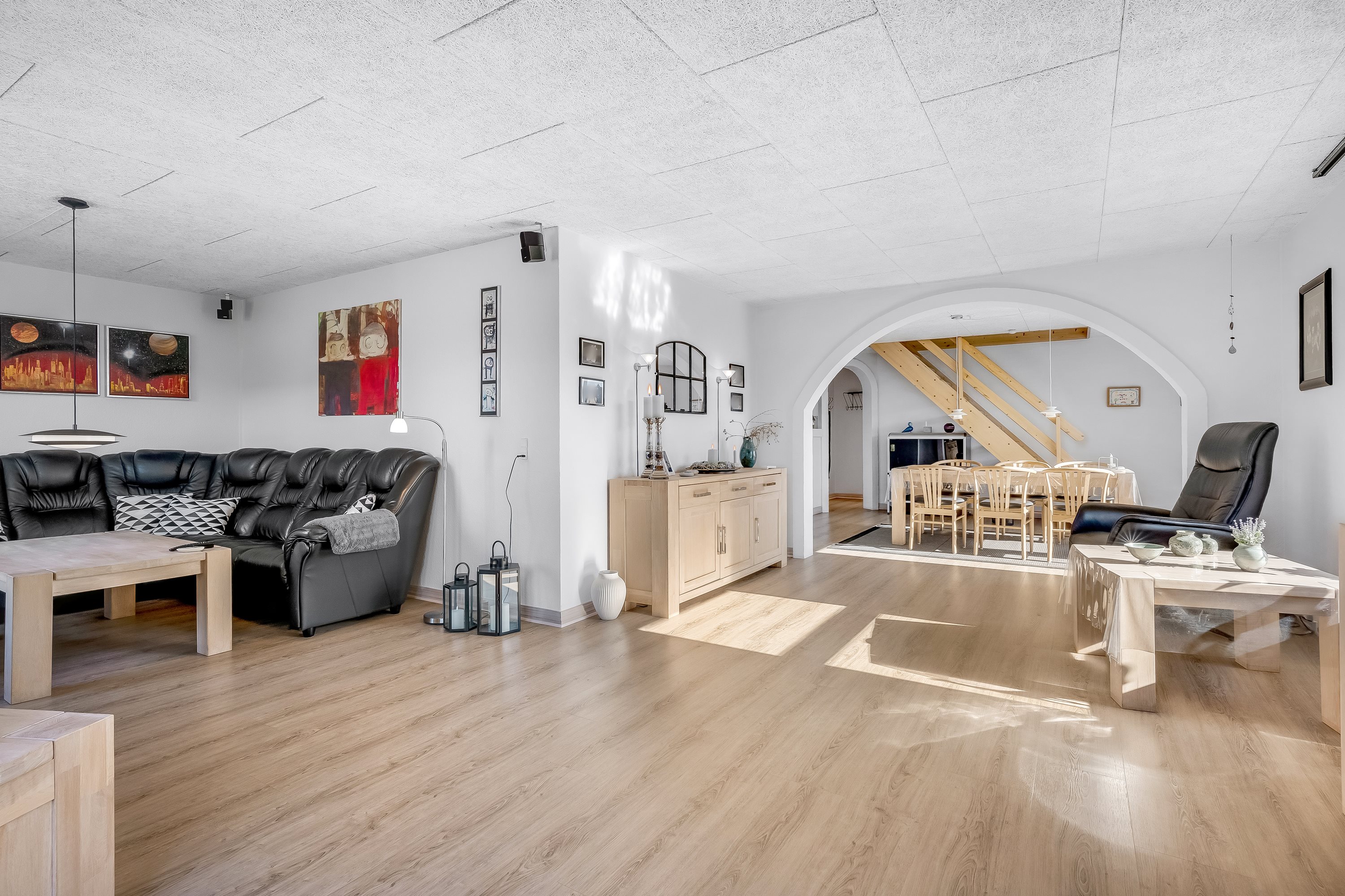 Fremhævet stue billede i fuldskærmstilstand. Billede af Frejasvej 23, Nørlem, 7620 Lemvig