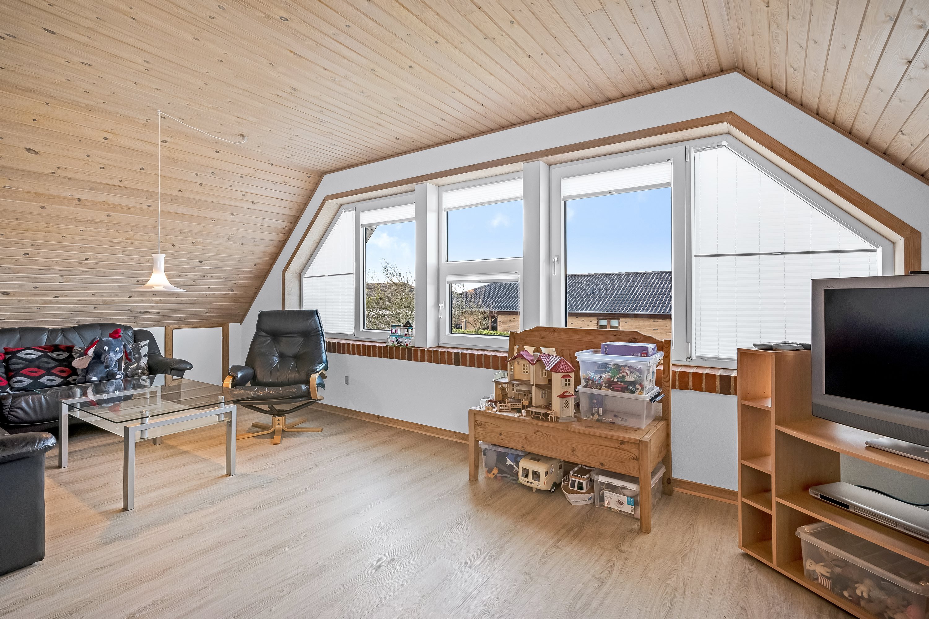 Fremhævet stue billede i fuldskærmstilstand. Billede af Frejasvej 23, Nørlem, 7620 Lemvig