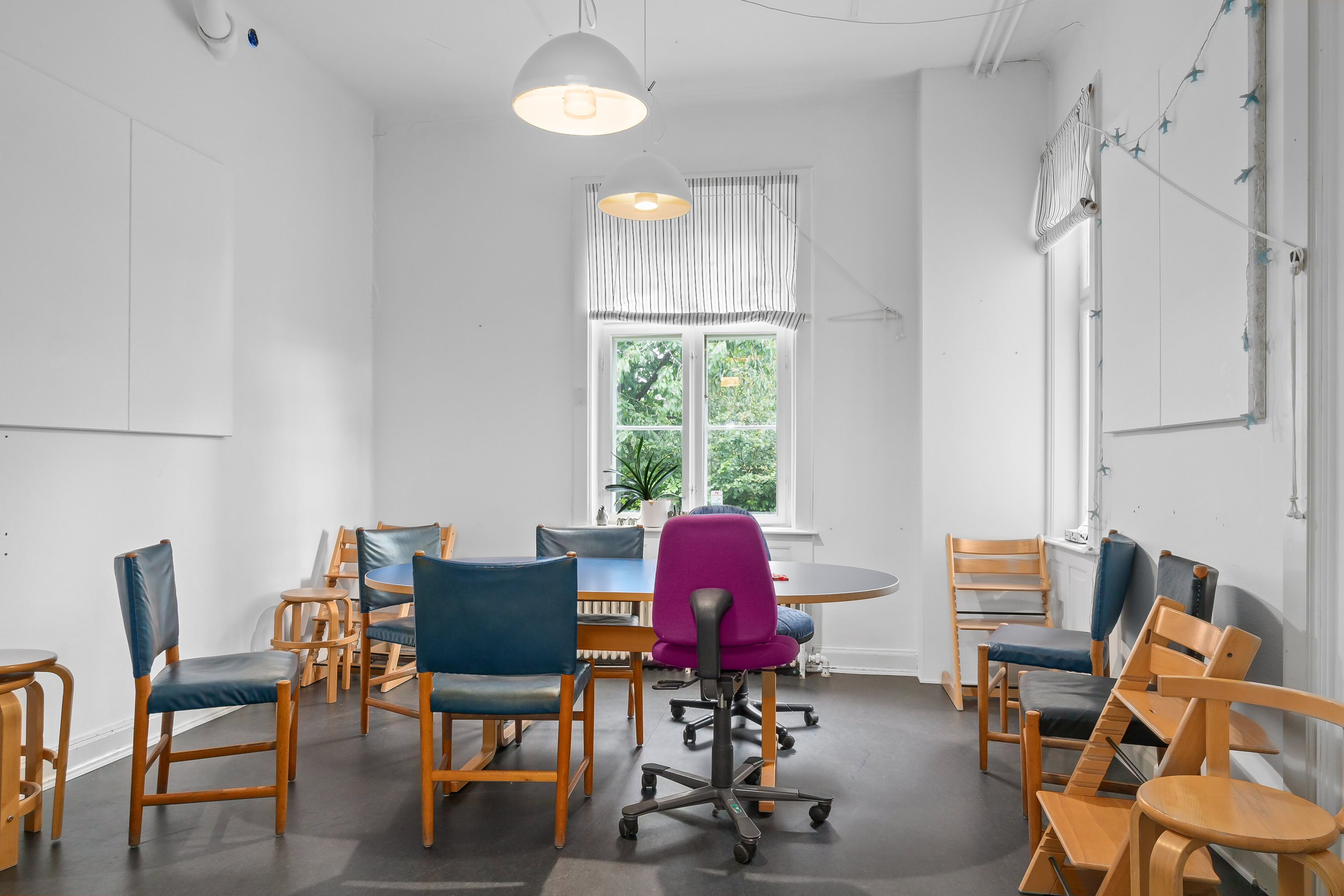 Fremhævet værelse billede i fuldskærmstilstand. Billede af Gutfeldtsvej 3, 2970 Hørsholm