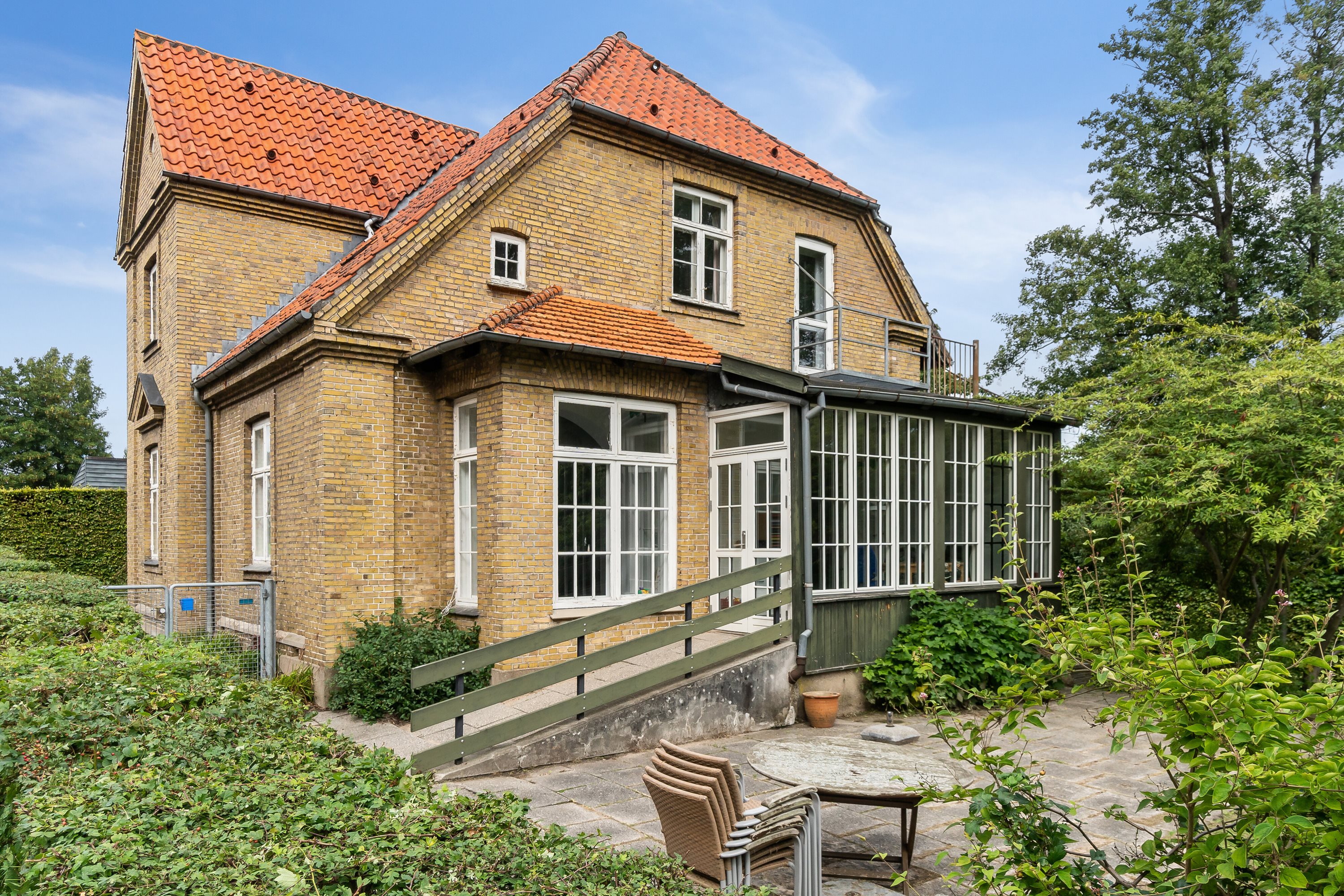 Miniaturebillede 1: set fra haven. Billede af Gutfeldtsvej 3, 2970 Hørsholm